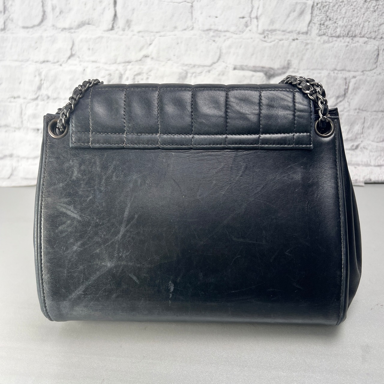 CHANEL シャネル 2.55 ターンロック レザー ショルダーバッグ 黒 A-13983