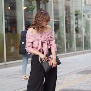 BIG RIBBON OFF SHOULDER BLOUSE