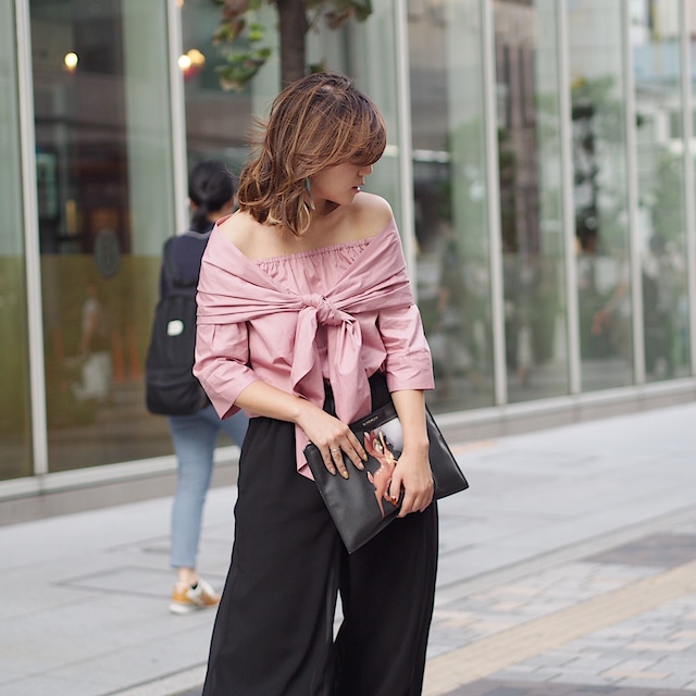 BIG RIBBON OFF SHOULDER BLOUSE