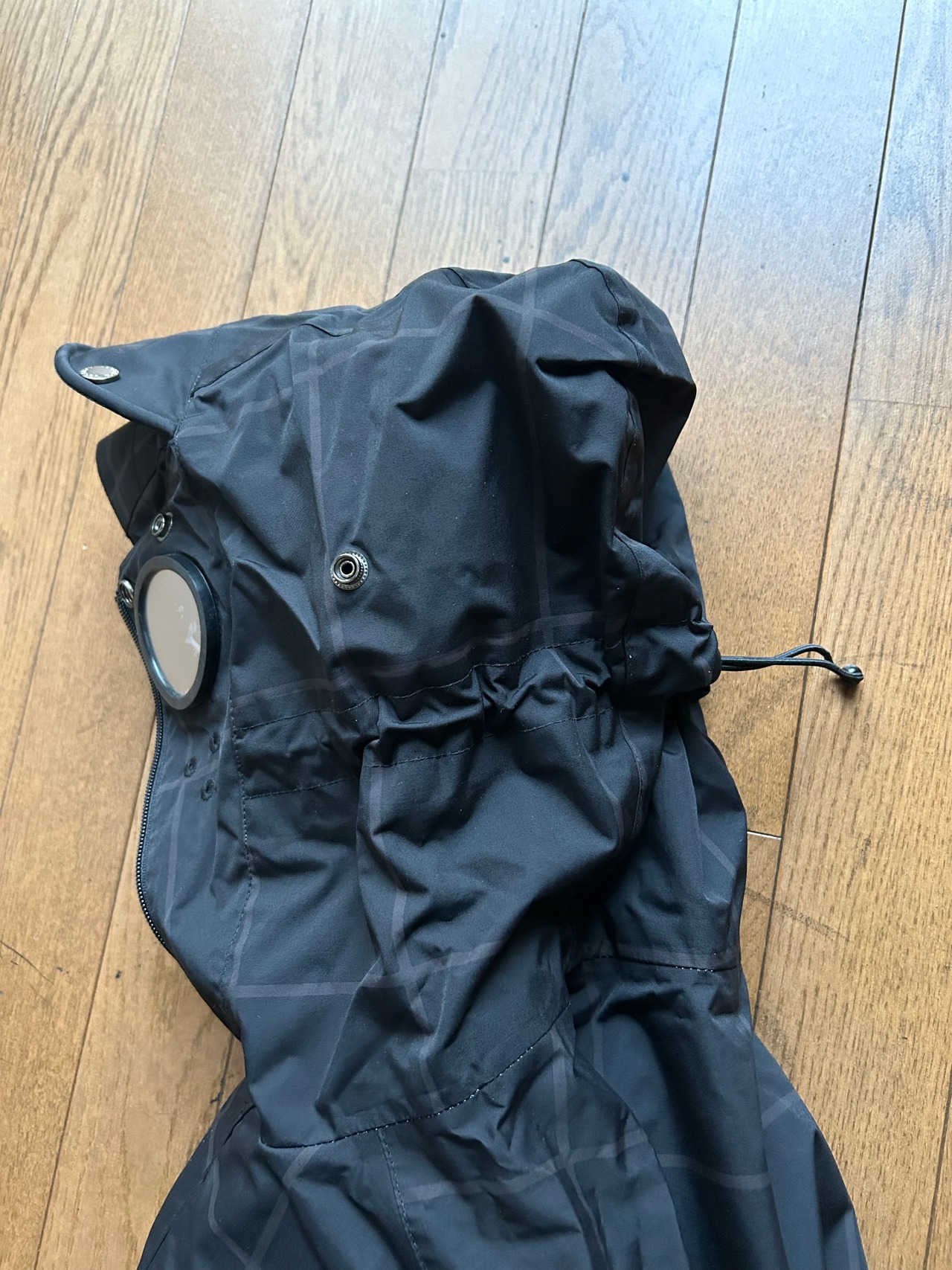 special location technical gimmick iPod plaid snow jacket | downtwin