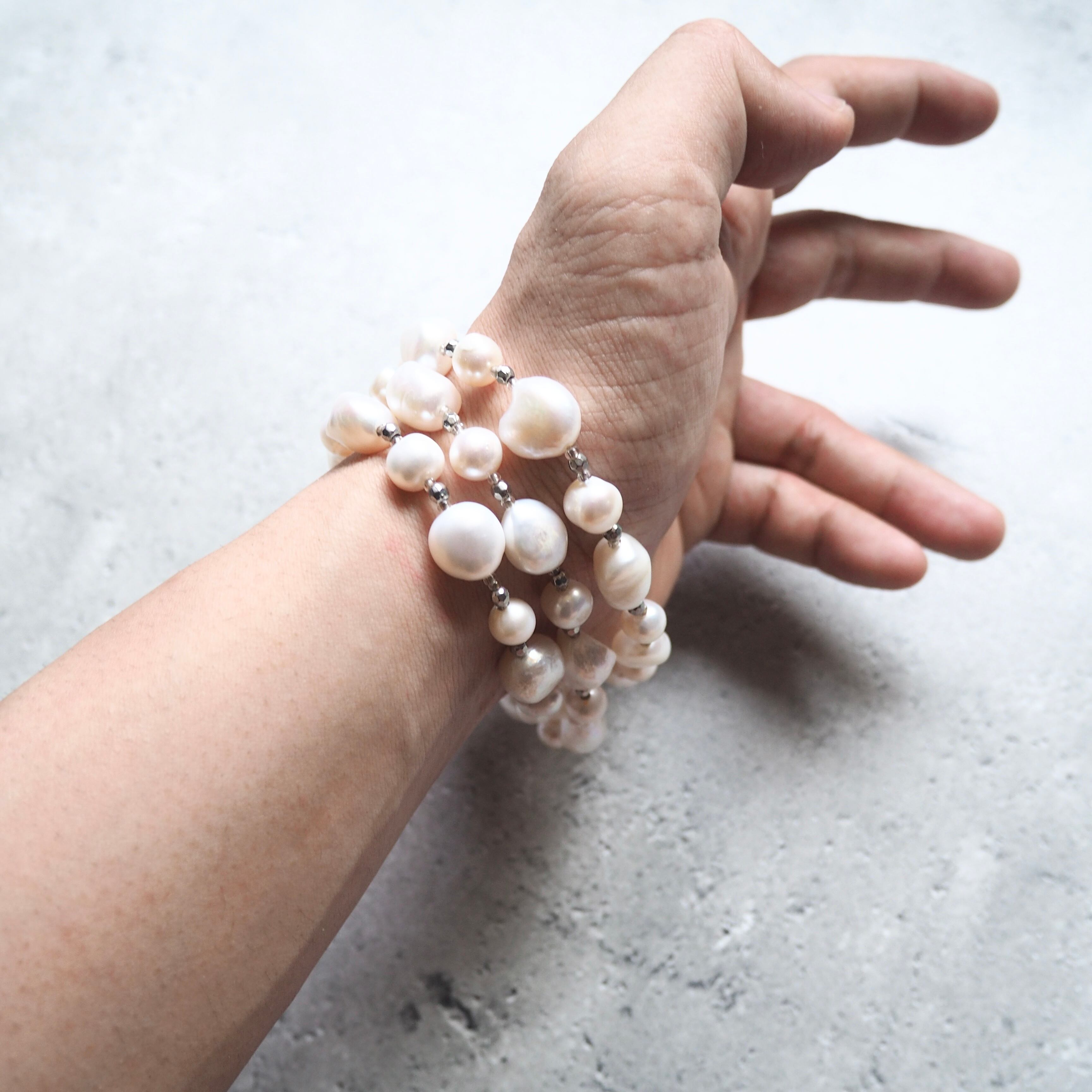 Baroque pearl × Bijou combinations vintage long necklace