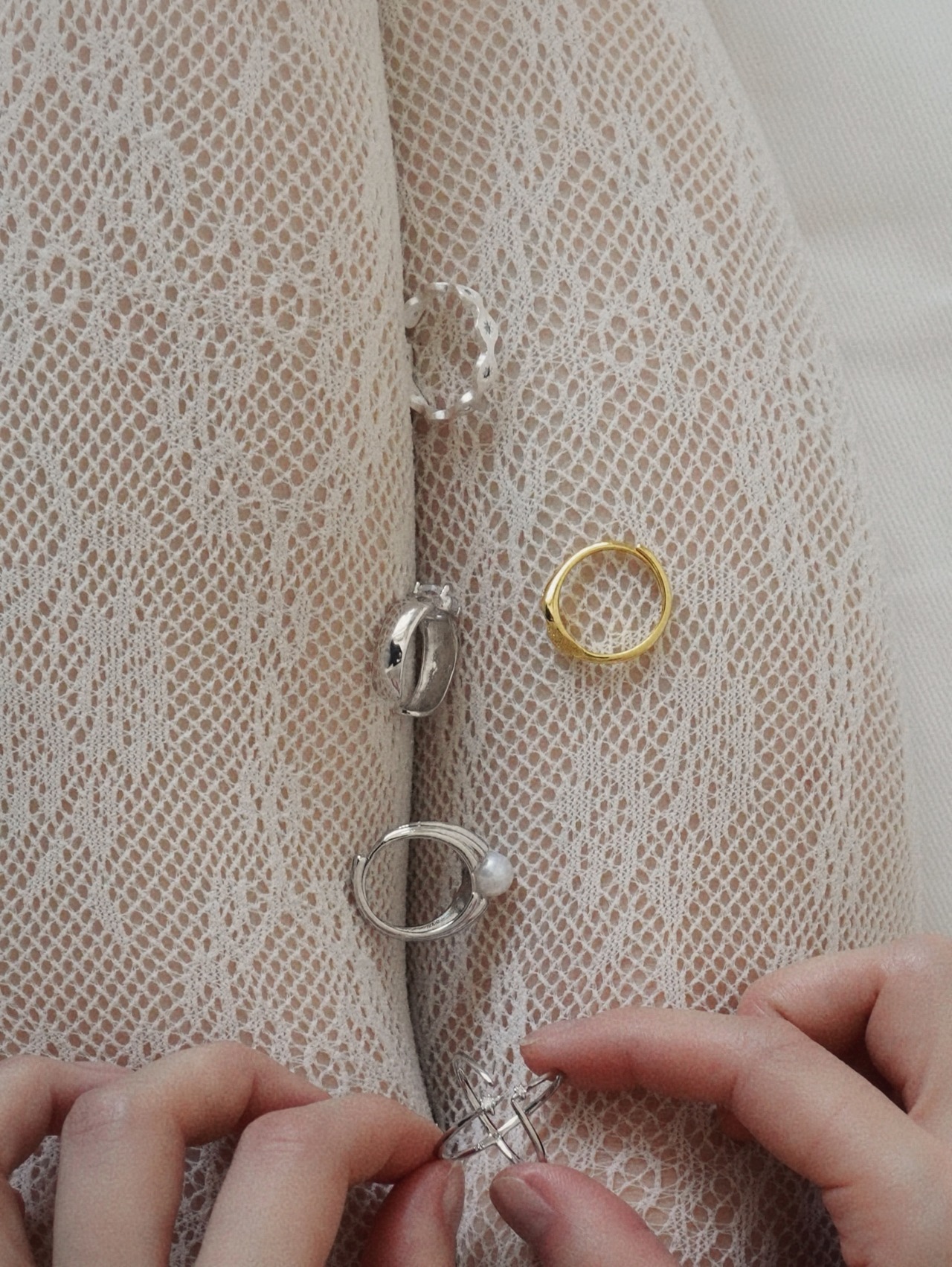 PETAL RING