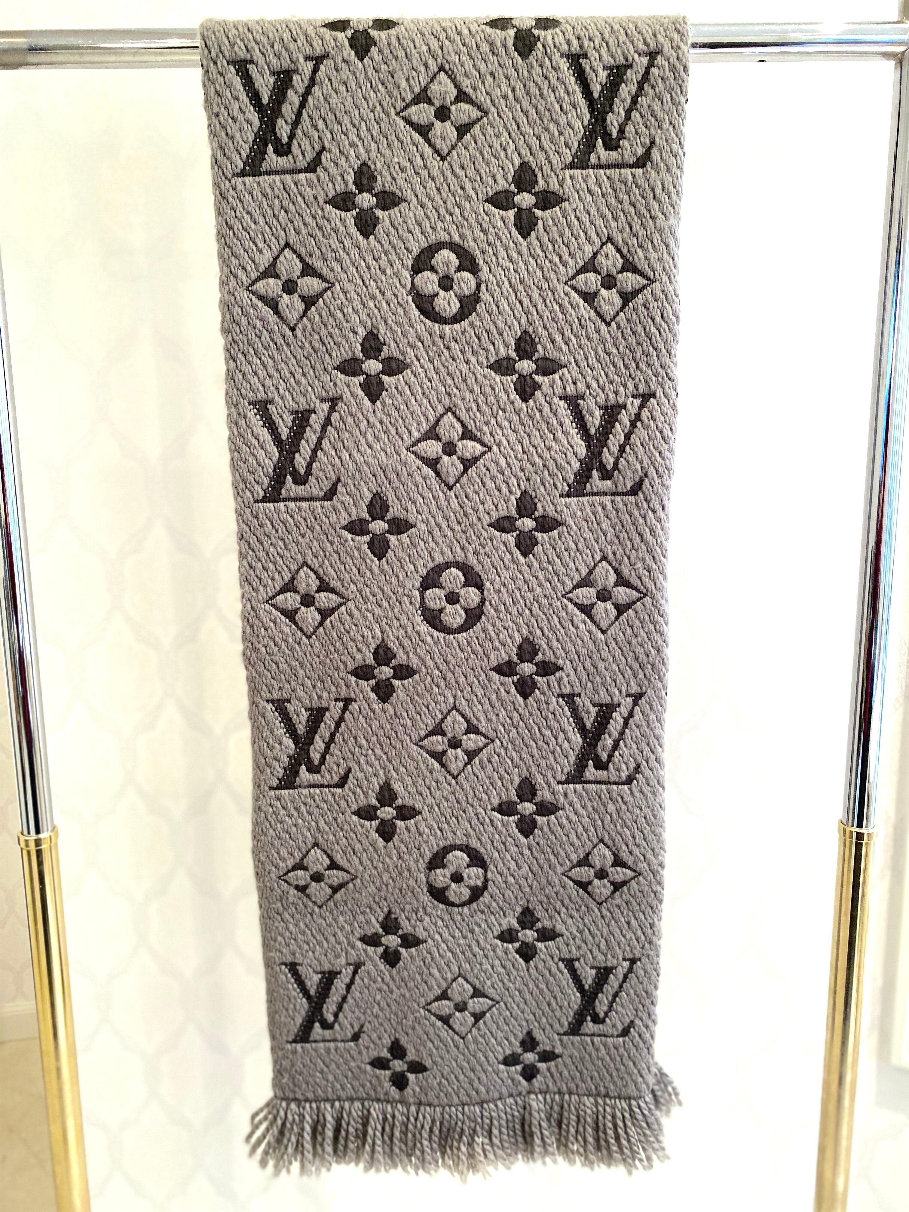 Louis Vuitton/ルイヴィトン エシャルプ ロゴマニア マフラー M72242