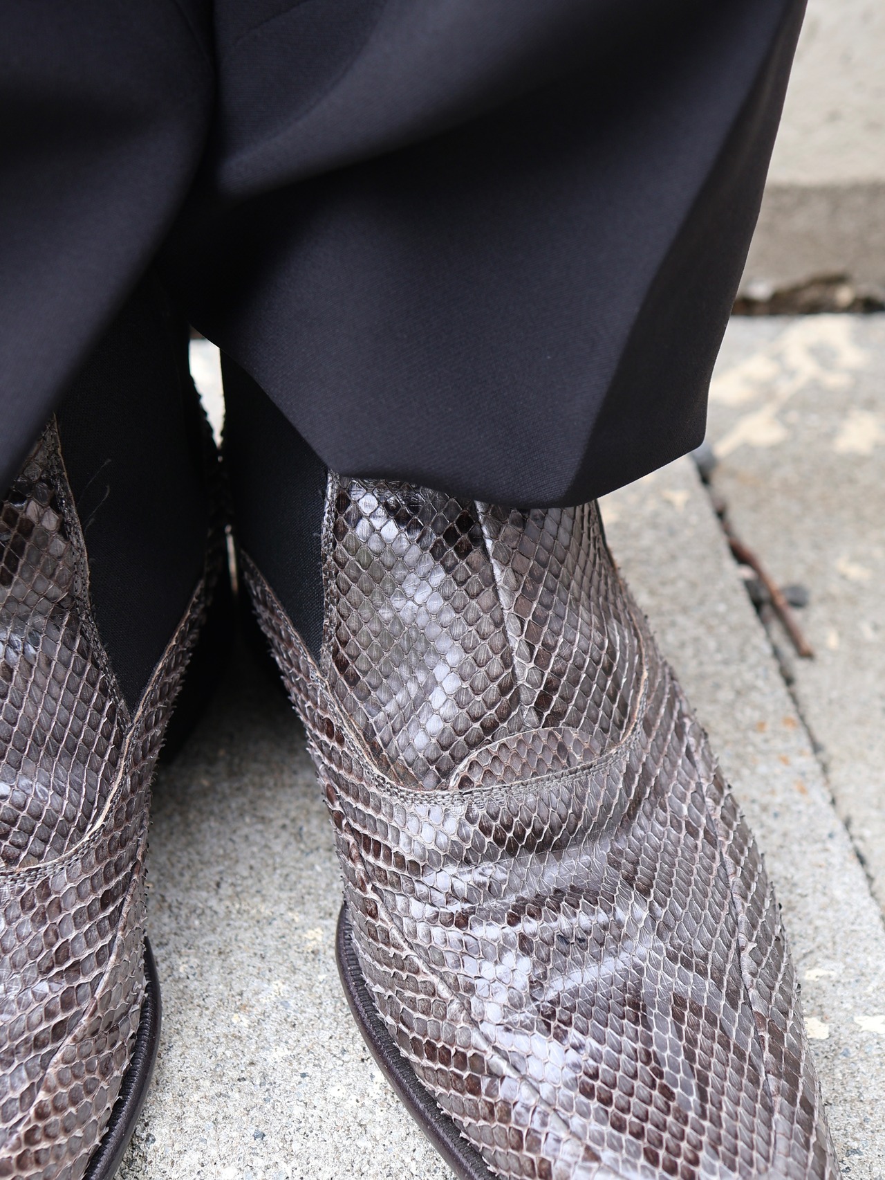 【dolce&gabbana】python leather sidegoa boots