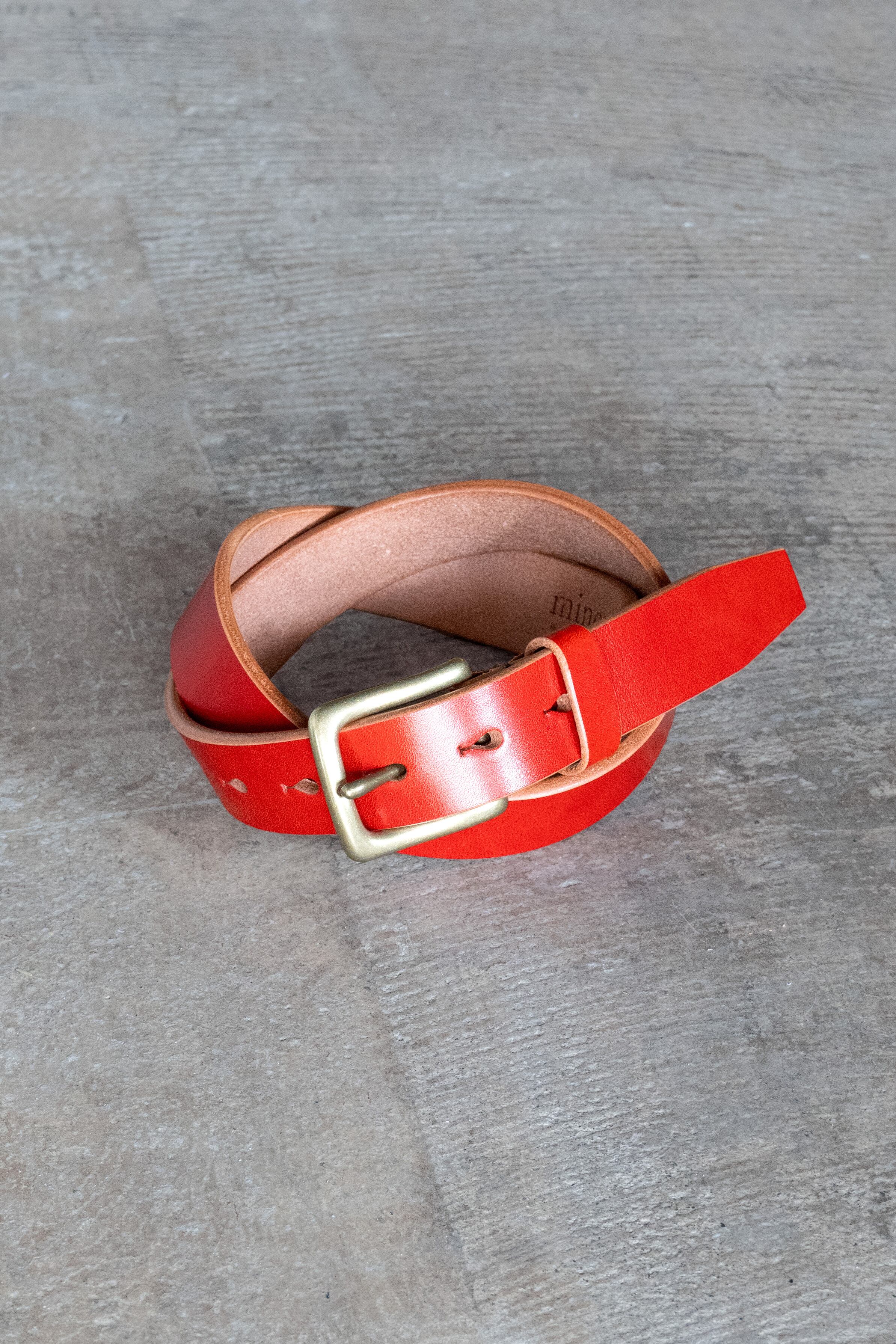 ペルー産　ヘレナモルフォ　126mm Xmasギフト対象】RED / 幅35mm ハーネスレザーベルト 02 / 丘染め