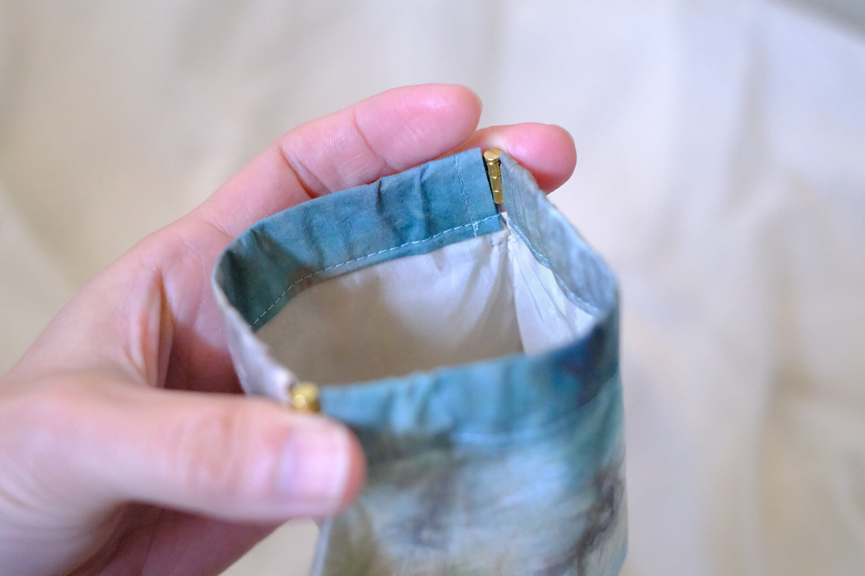 バネ口ポーチ　o-0530