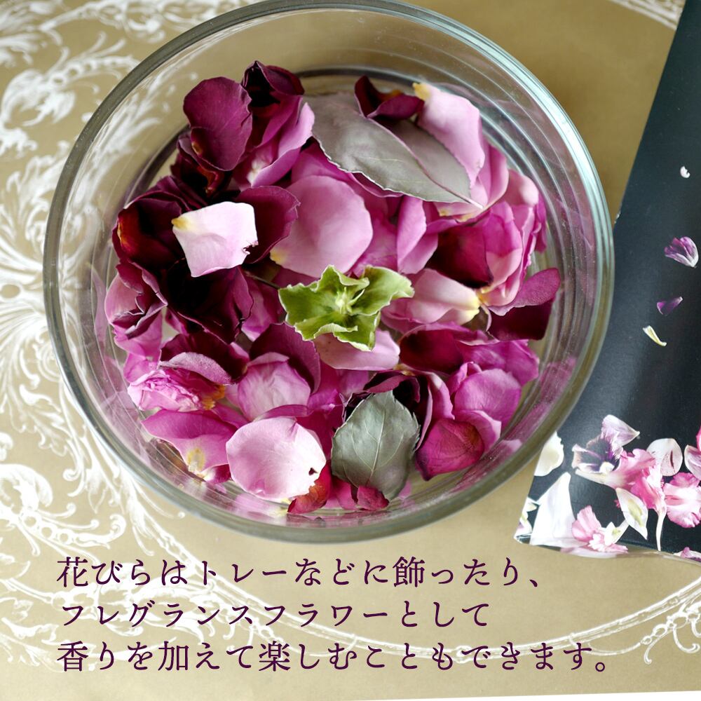 フラワーラブ 紙の花とドライブフラワーは好きな組合せ💕 🦋がポイントです