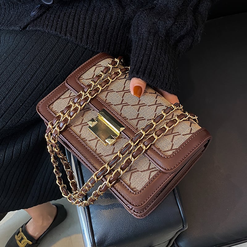 チェーン スタンダード レトロ スクウェア メッセンジャーバッグ Tiancai_Wing_Bag41386730848