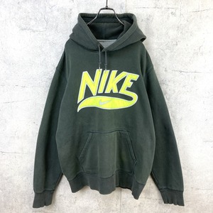 ナイキ パーカー 刺繍ロゴ