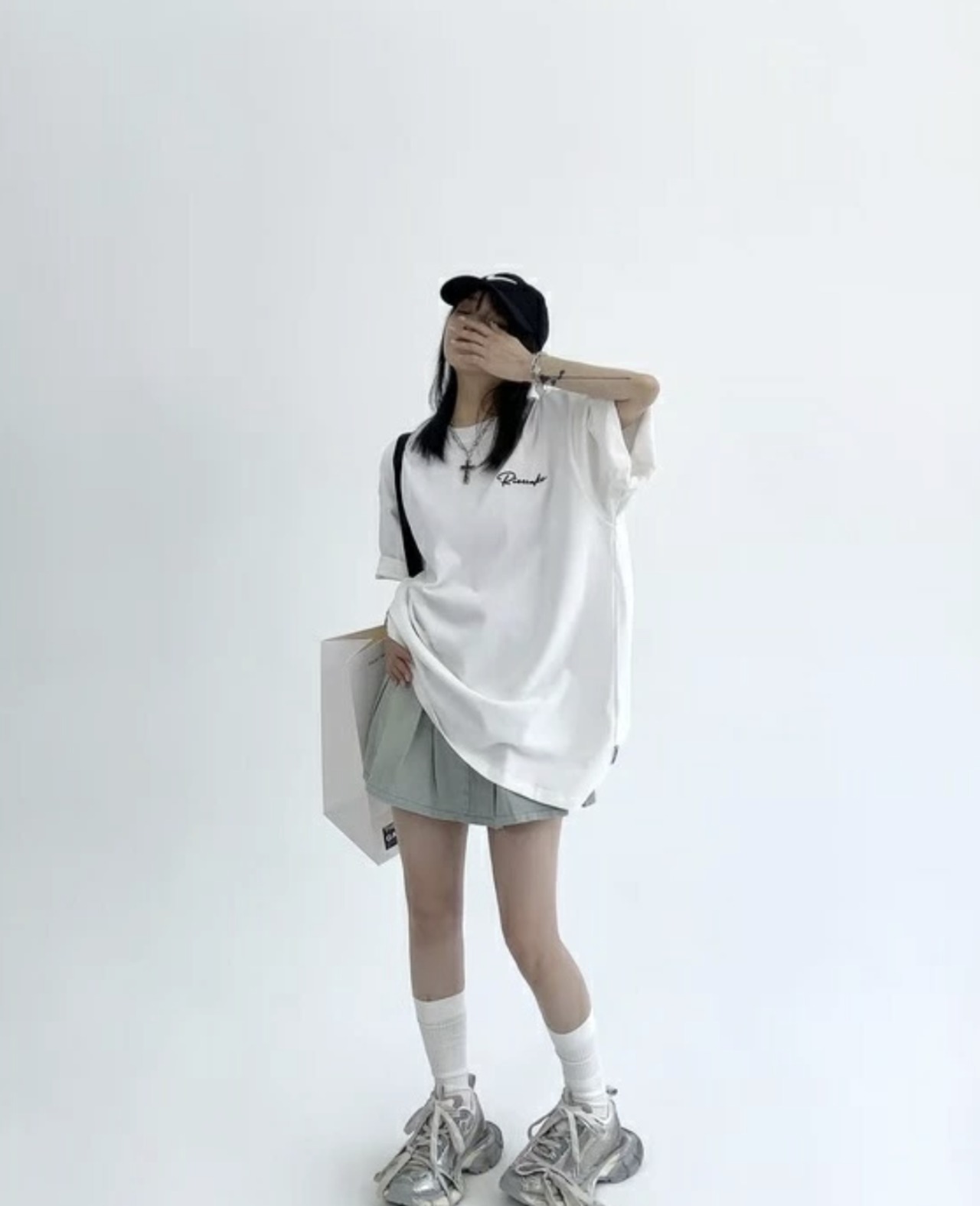 OISIS021 バックジャカードパッチ刺繍Tシャツ