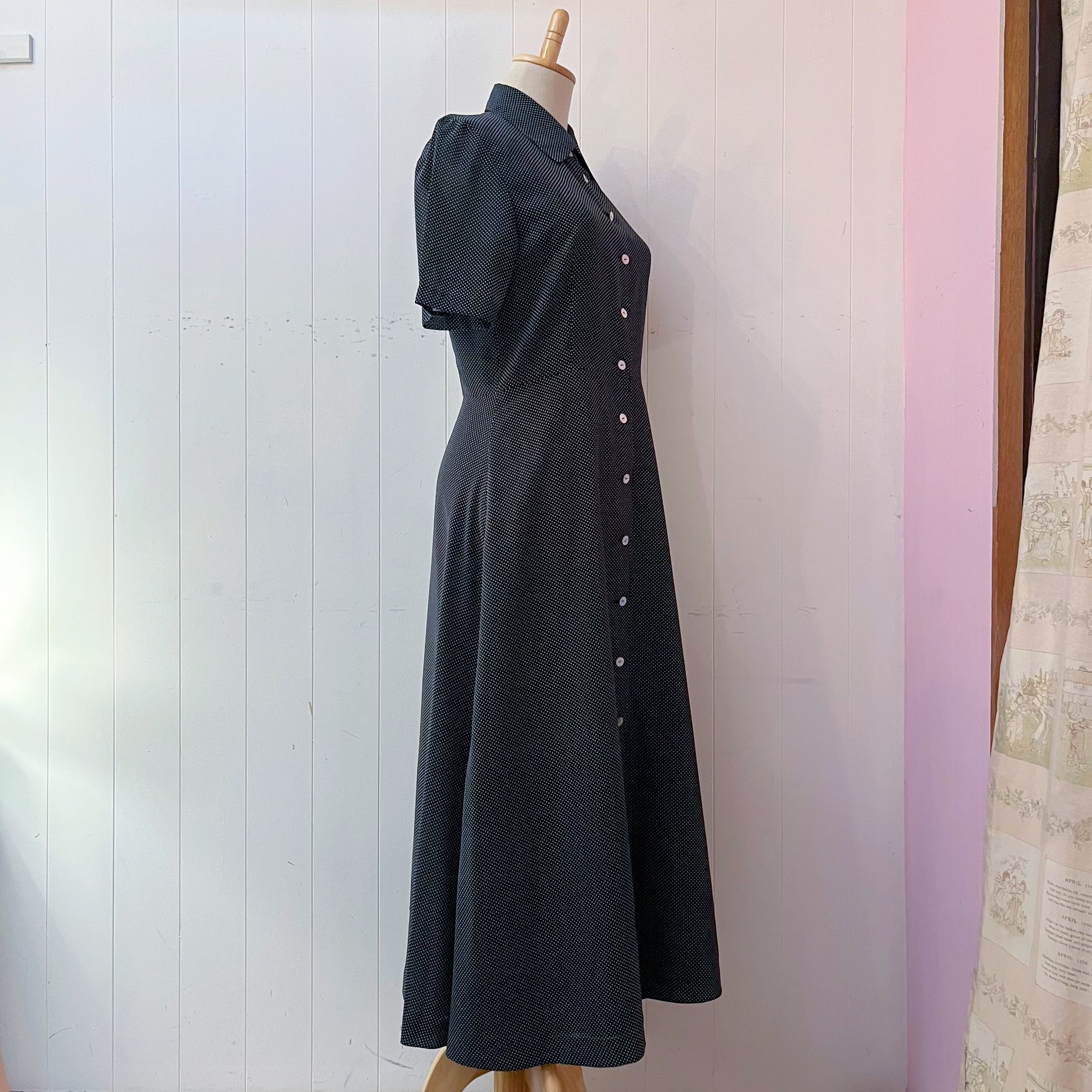 pin dot front button one-piece