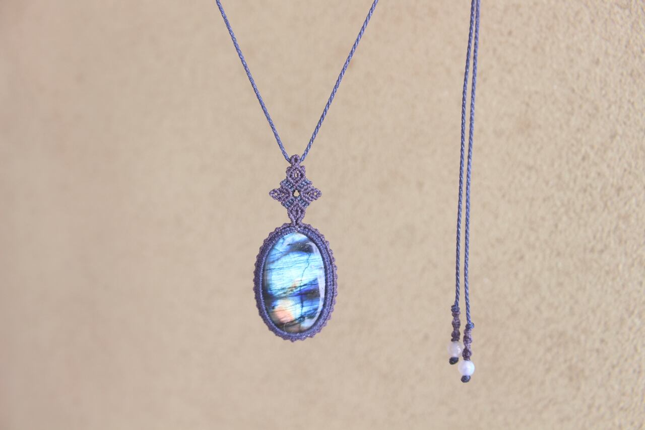 Multi color Labradorite micro macrame pendant