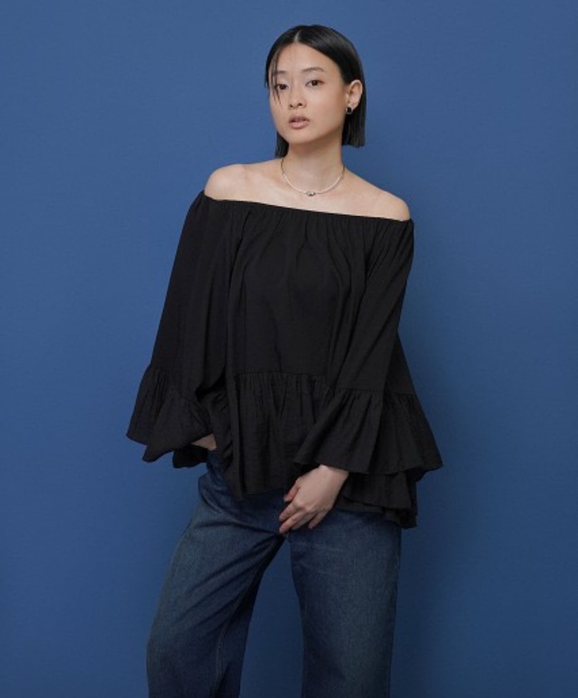 CYAN TOKYO♥新品未使用ギャザースリーブブラウス CYAN TOKYO（シアントーキョー） ブラウジング フェザー ブラウス