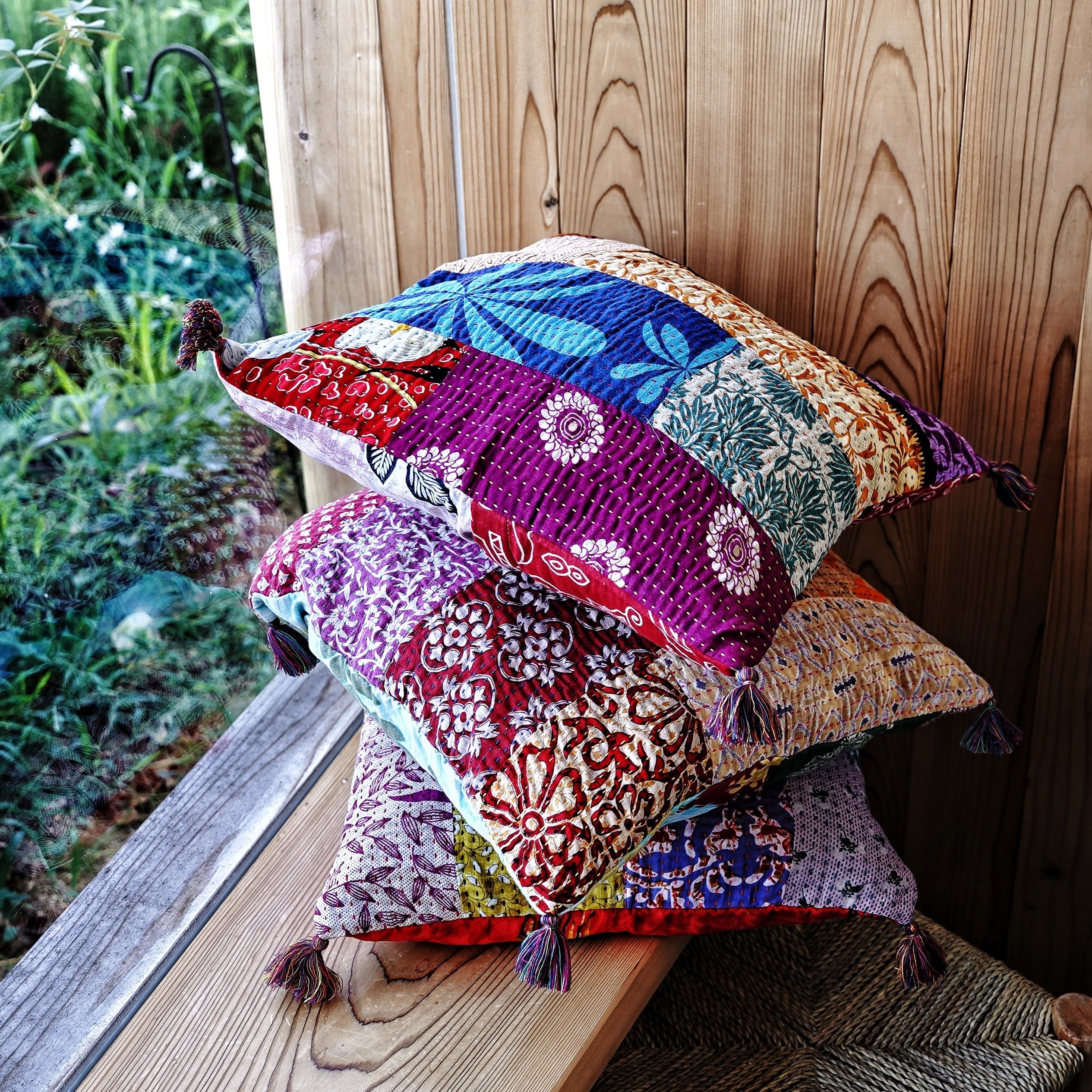 【新品未使用】coral & tusk クッションカバー イースター エッグ 新品】CORAL & TUSK クッションカバーイースターエッグ