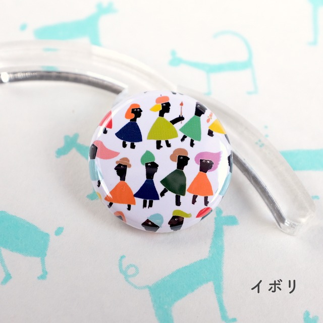 【CHIQON】ROUND  缶バッチ「イボリ」