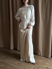 refined floral embroidery high neck shirt-5272-6