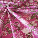 ブロックプリント生地【50cm単位】インド綿  花柄 ピンク×カーキ #42084-PK1