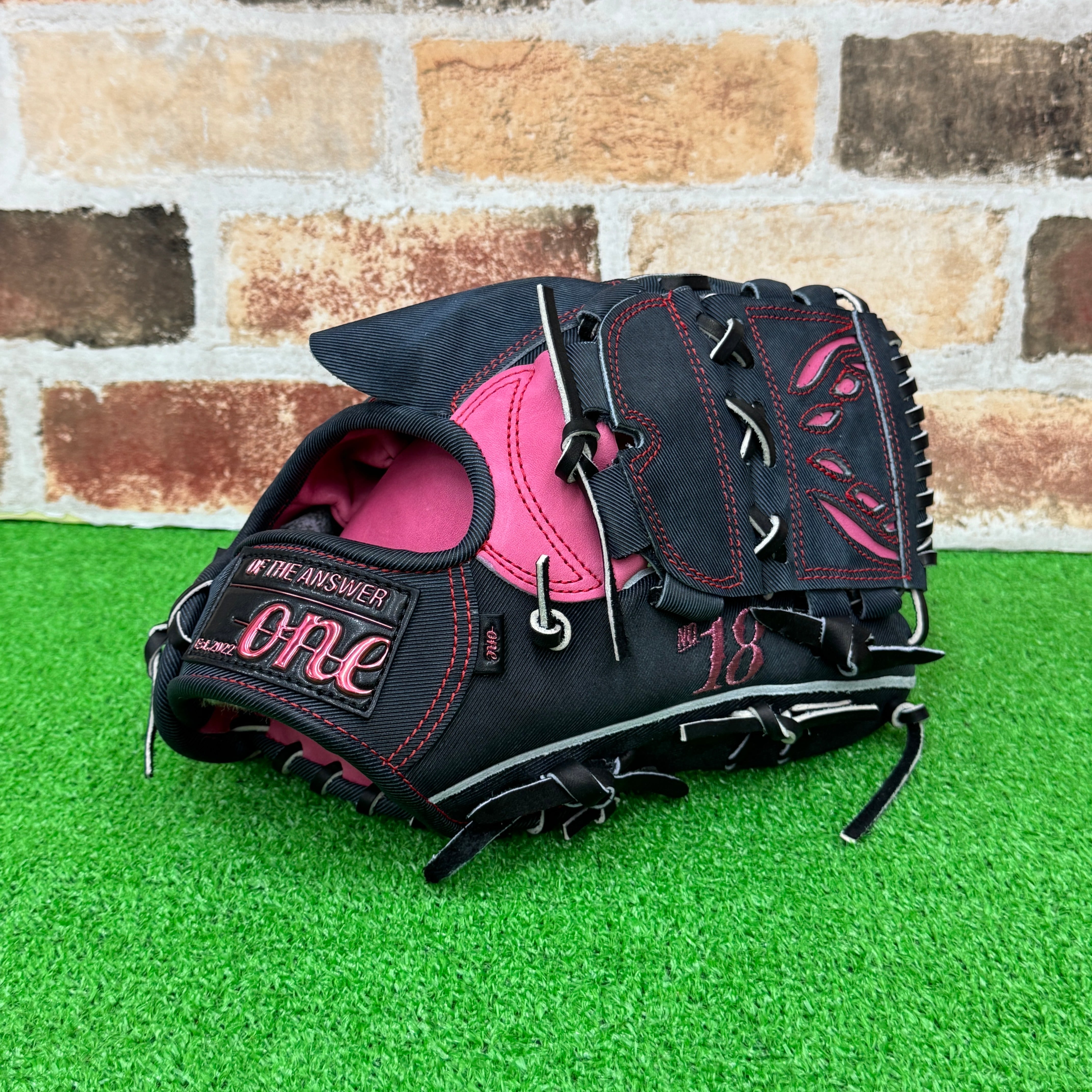 【世界18個限定】ONE OF THE ANSWER 松坂モデル 軟式硬式兼用 世界最速先行販売】超限定 ONE OF THE ANSWER 硬式グラブ DAISUKE18