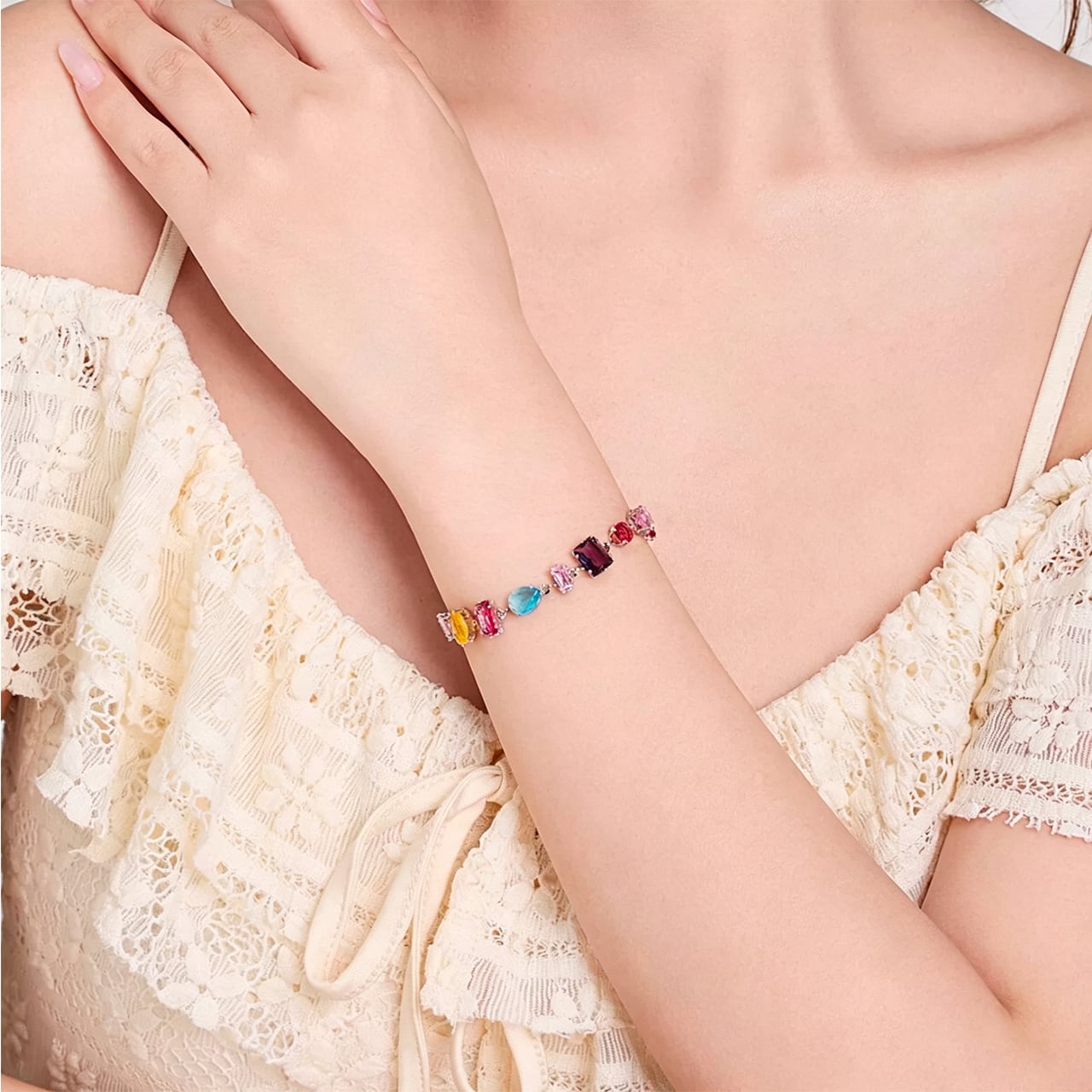 R57 .カラージルコニア シンプルブレスレット 新作｜華奢デザイン 上品