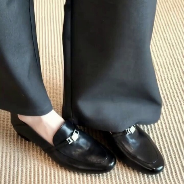 Metal accent strap loafers C1637