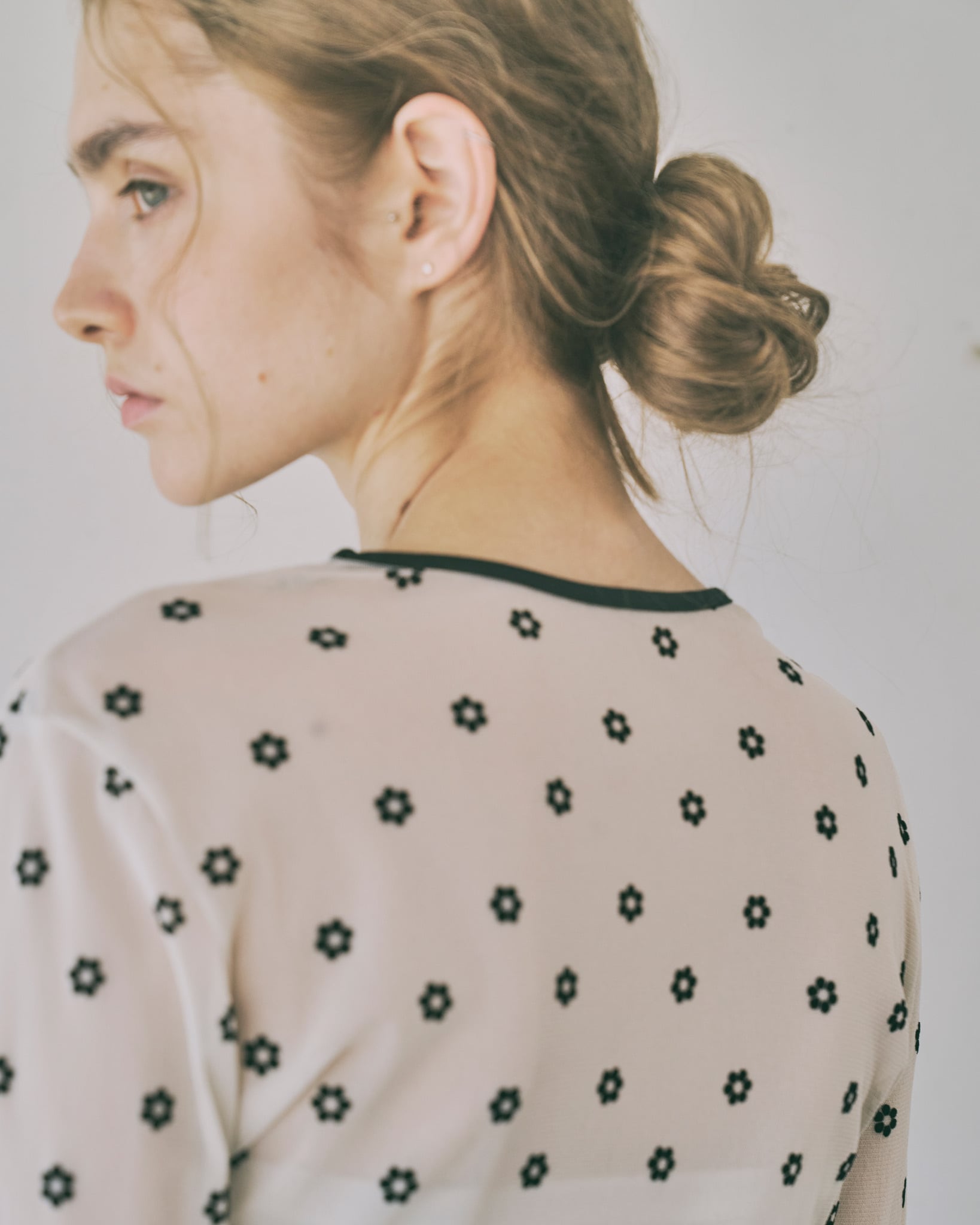 予約】sheer crew tops 