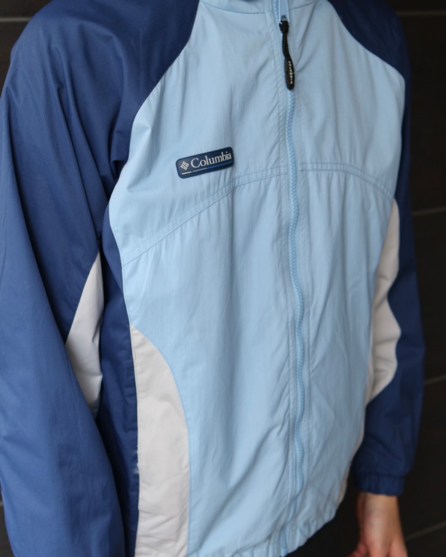 Drawstring hem mountain jacket