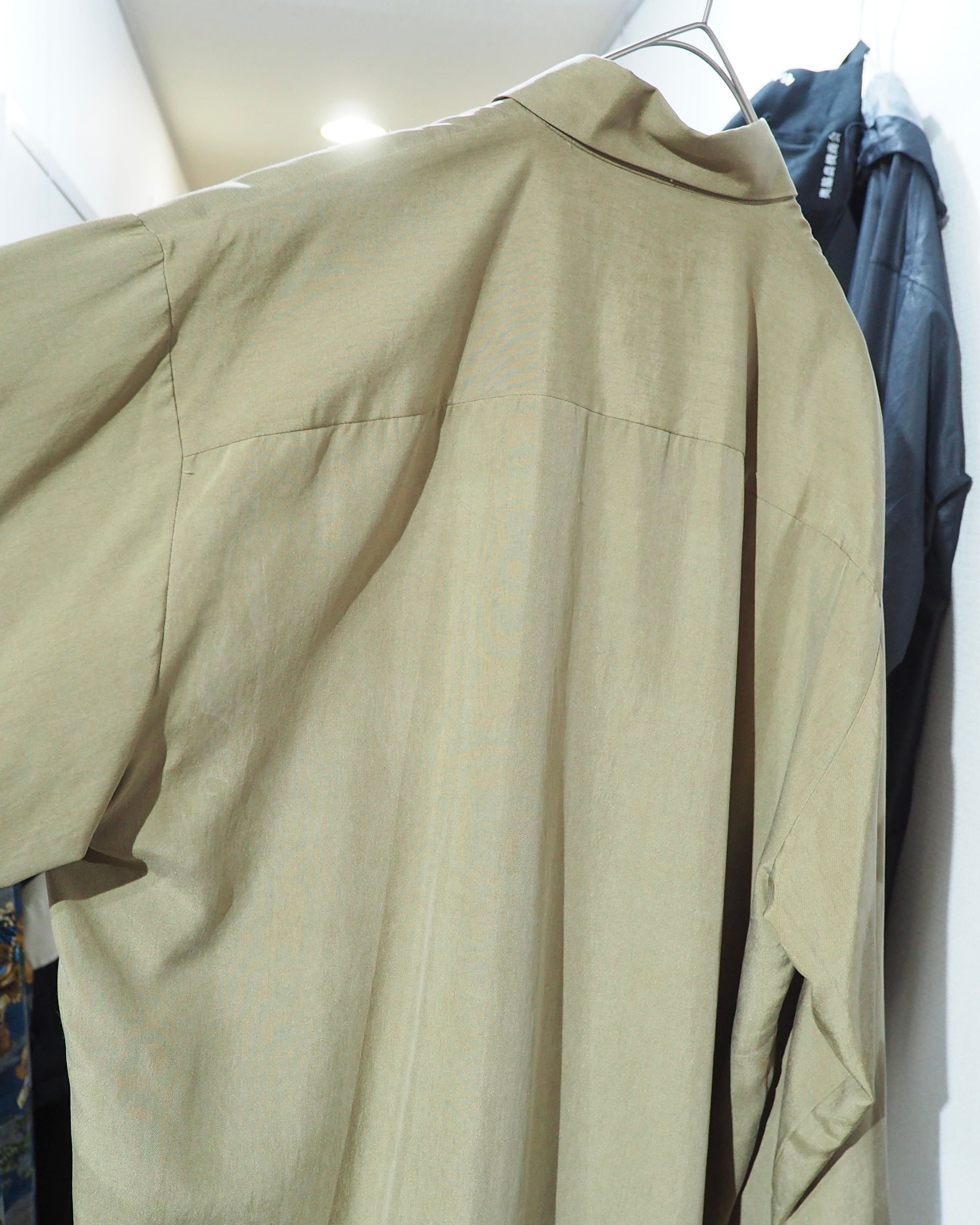 1980 - 90s " GOOUCH " Geometric Art Embroidery vintage Drape loose Silk shirt