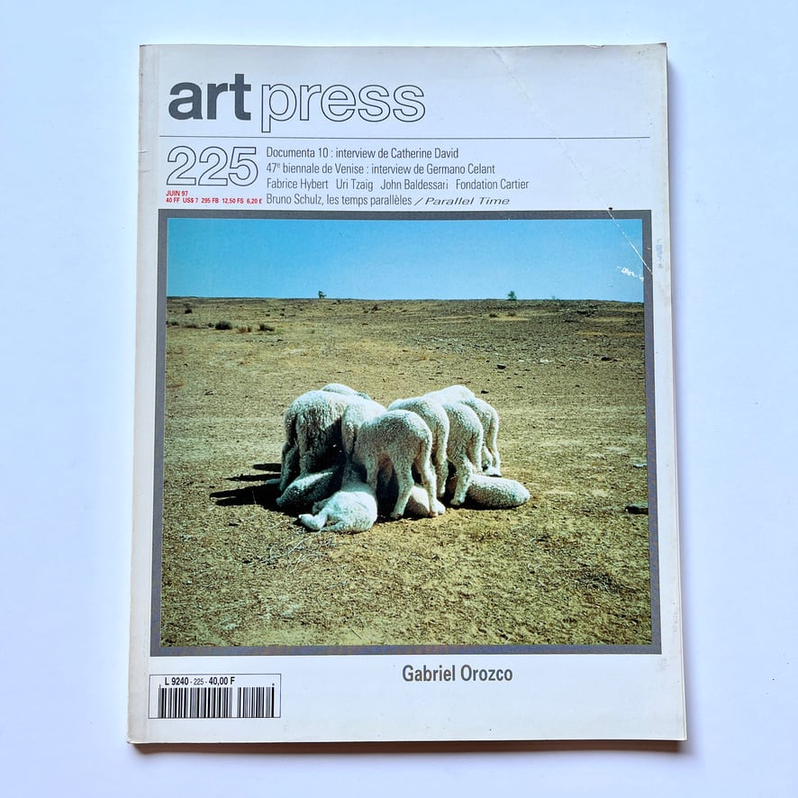 【 絶版洋古書・雑誌】　アートプレス　Art Press N° 225 : Documenta 10 1997　[3100255]