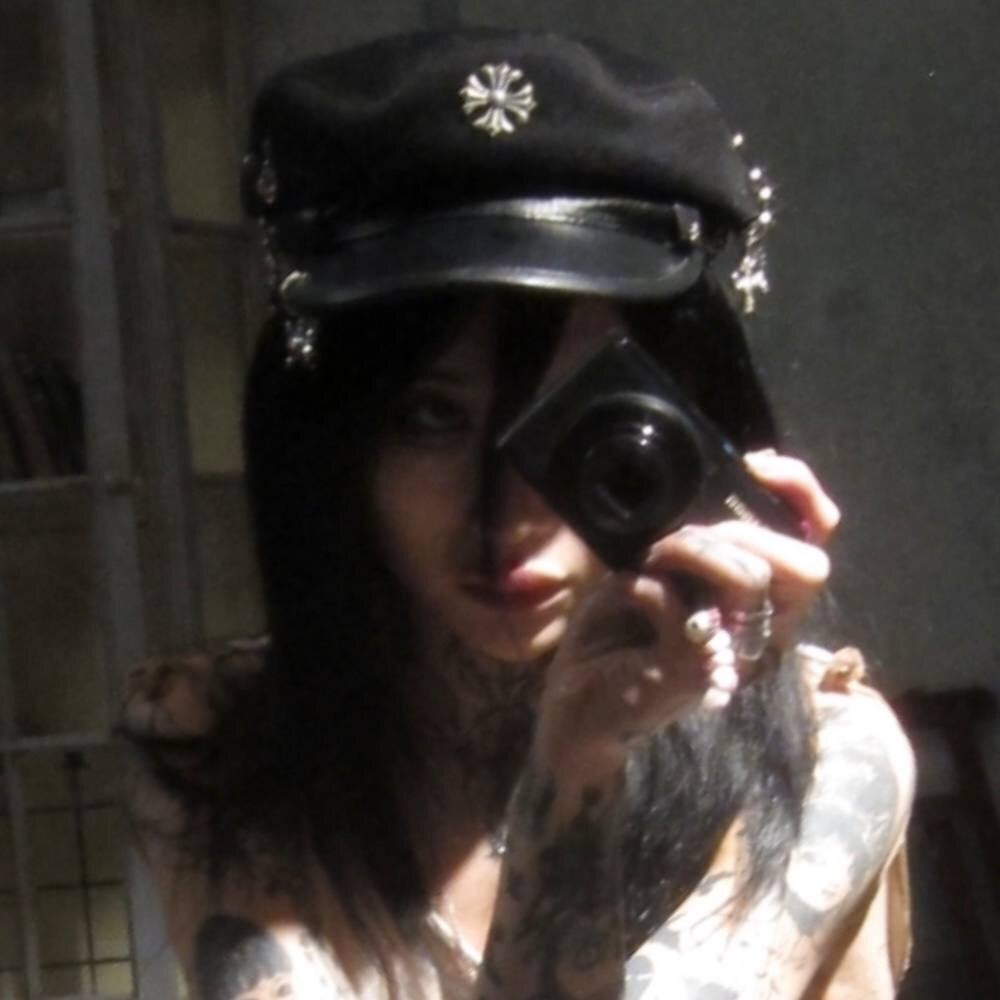 yeule / Evangelic Girl is a Gun（Cassette）