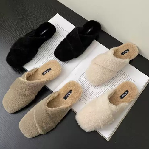 【ファー素材 スクエアトゥ クロスデザイン ミュール】P02438