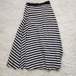 【USED】ZARA　膝丈ワンピース　ボーダー　