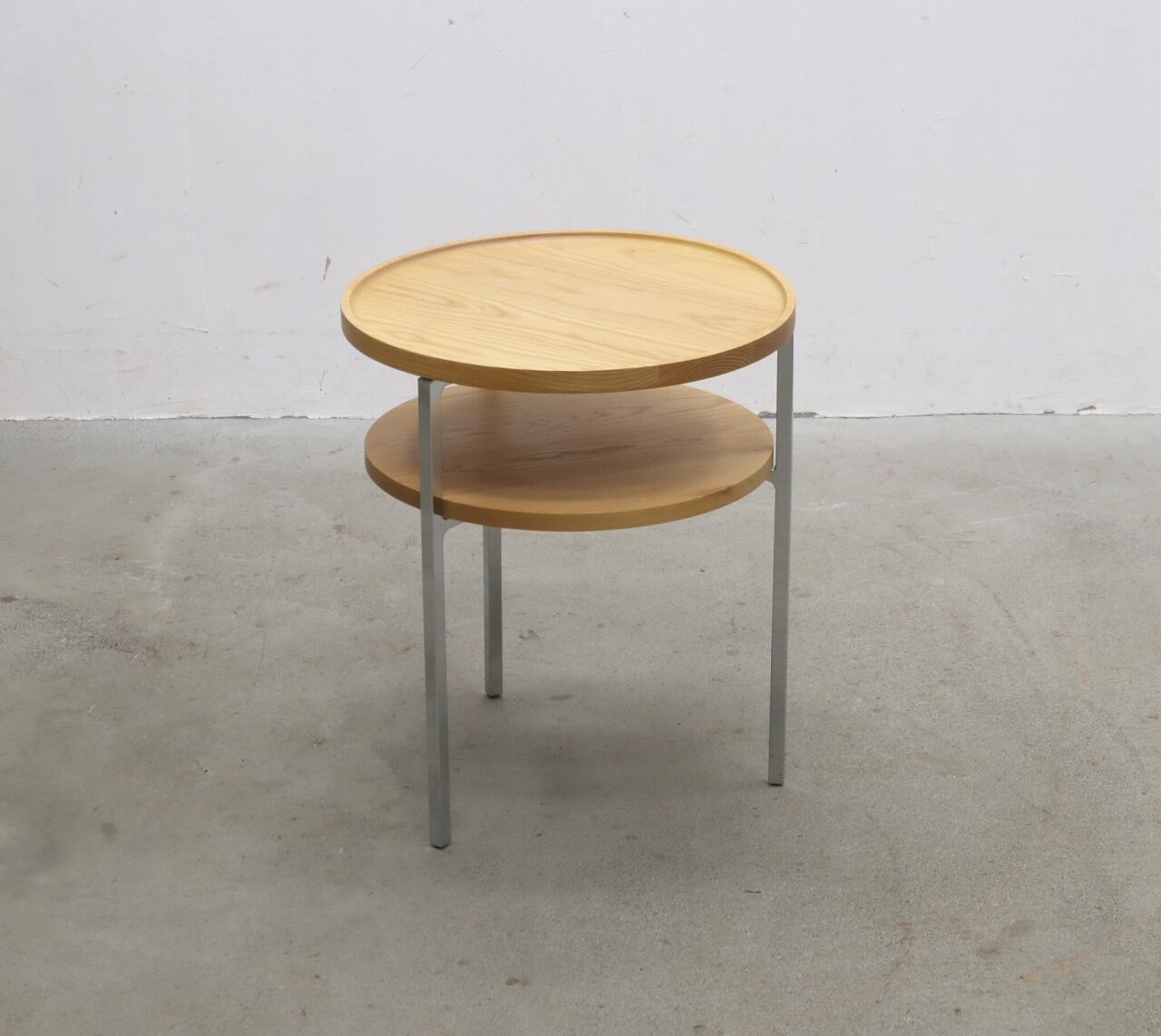 カッシーナ CALM カーム ホワイトアッシュ無垢材 サイドテーブル