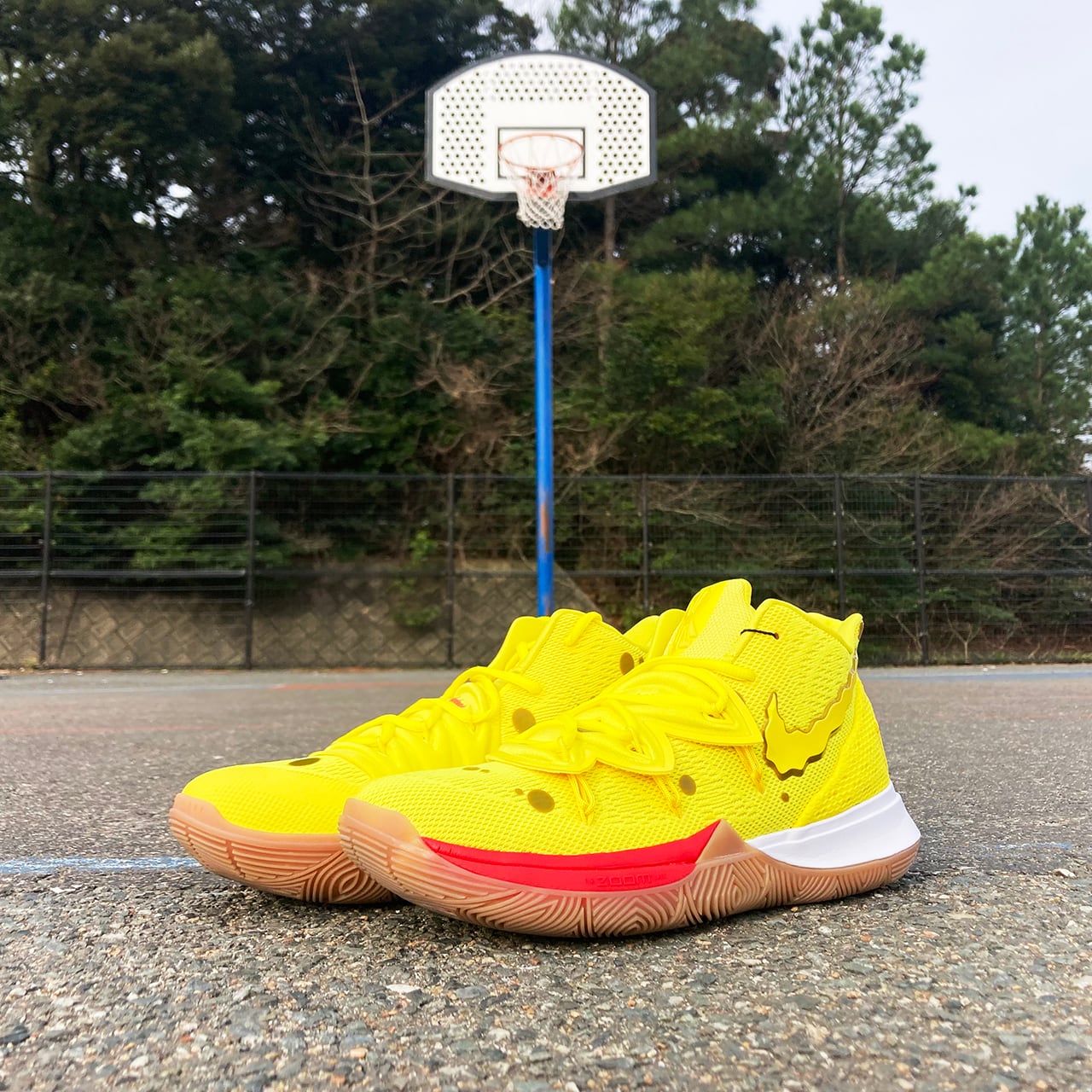 Nike Kyrie 5 SBSP EP ”Spongebob” ナイキ カイリー5 スポンジボブ