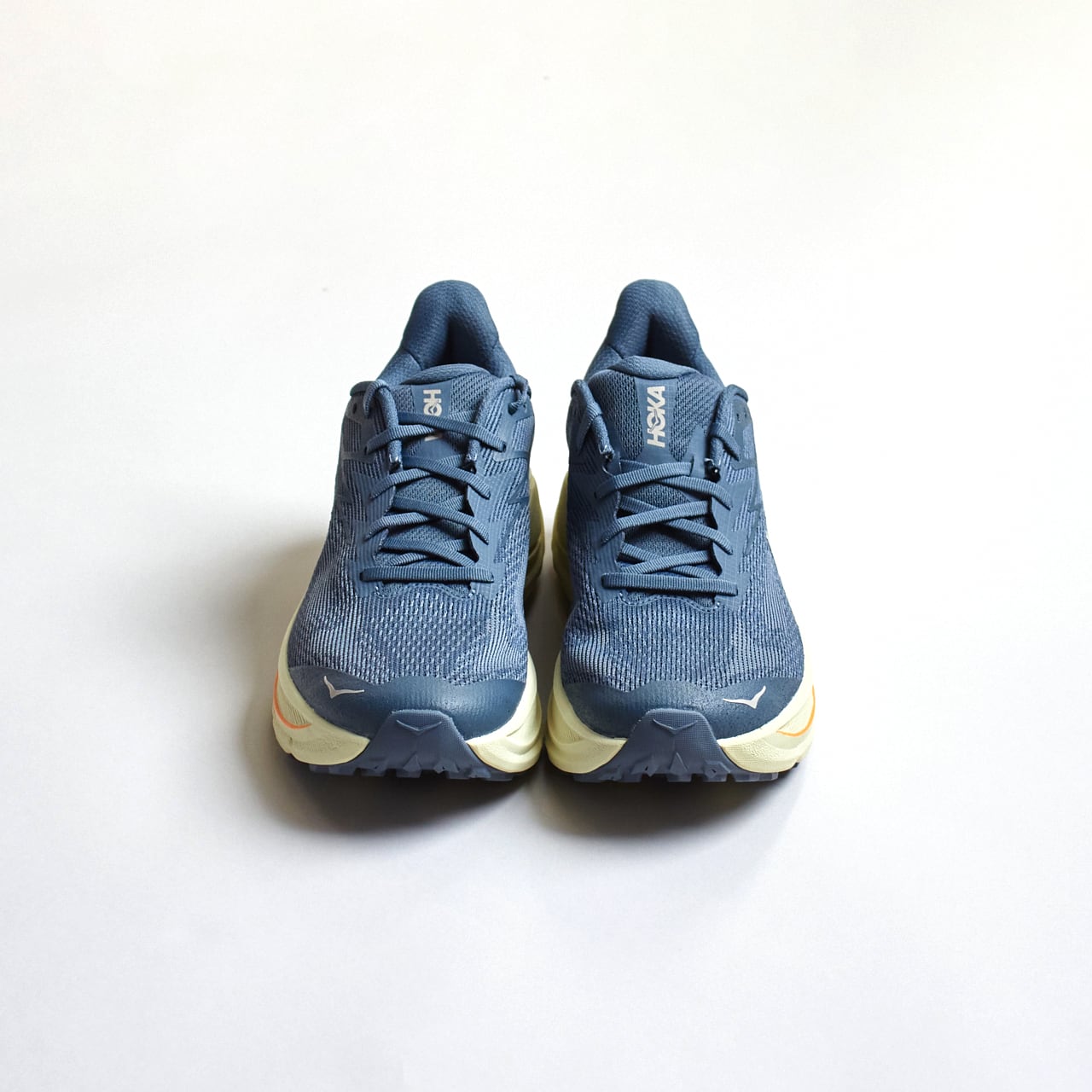 HOKA（ホカ）CHALLENGER 8 -フェイディッド ネイビー / パンパス