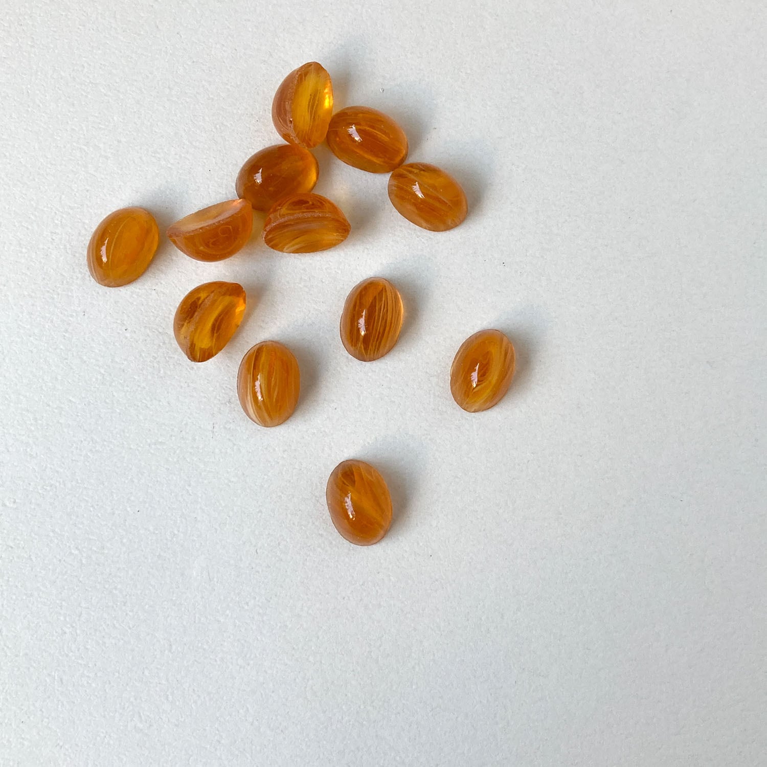 ドイツヴィンテージライン模様オーバルカボション