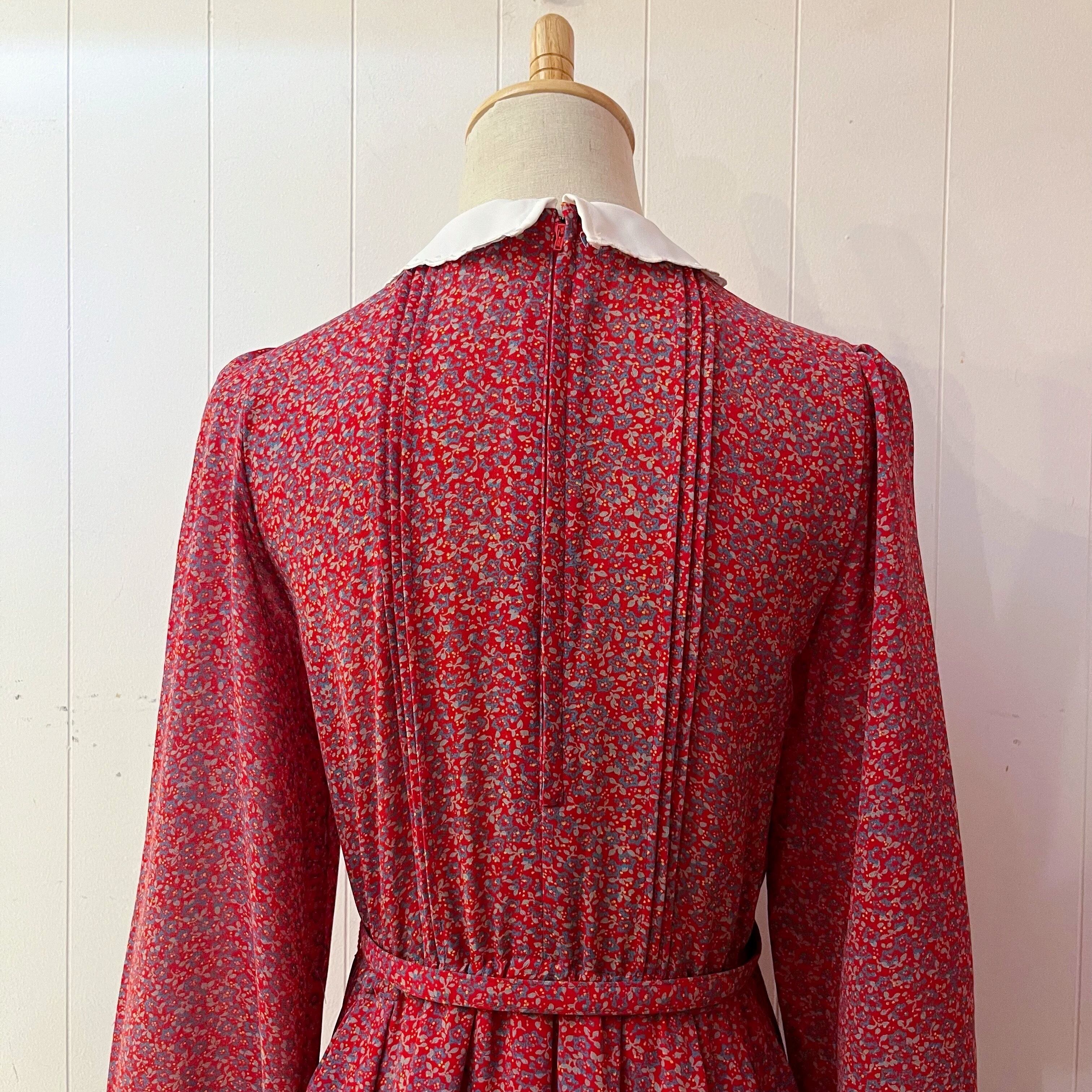 white scallop collar mini flower one-piece