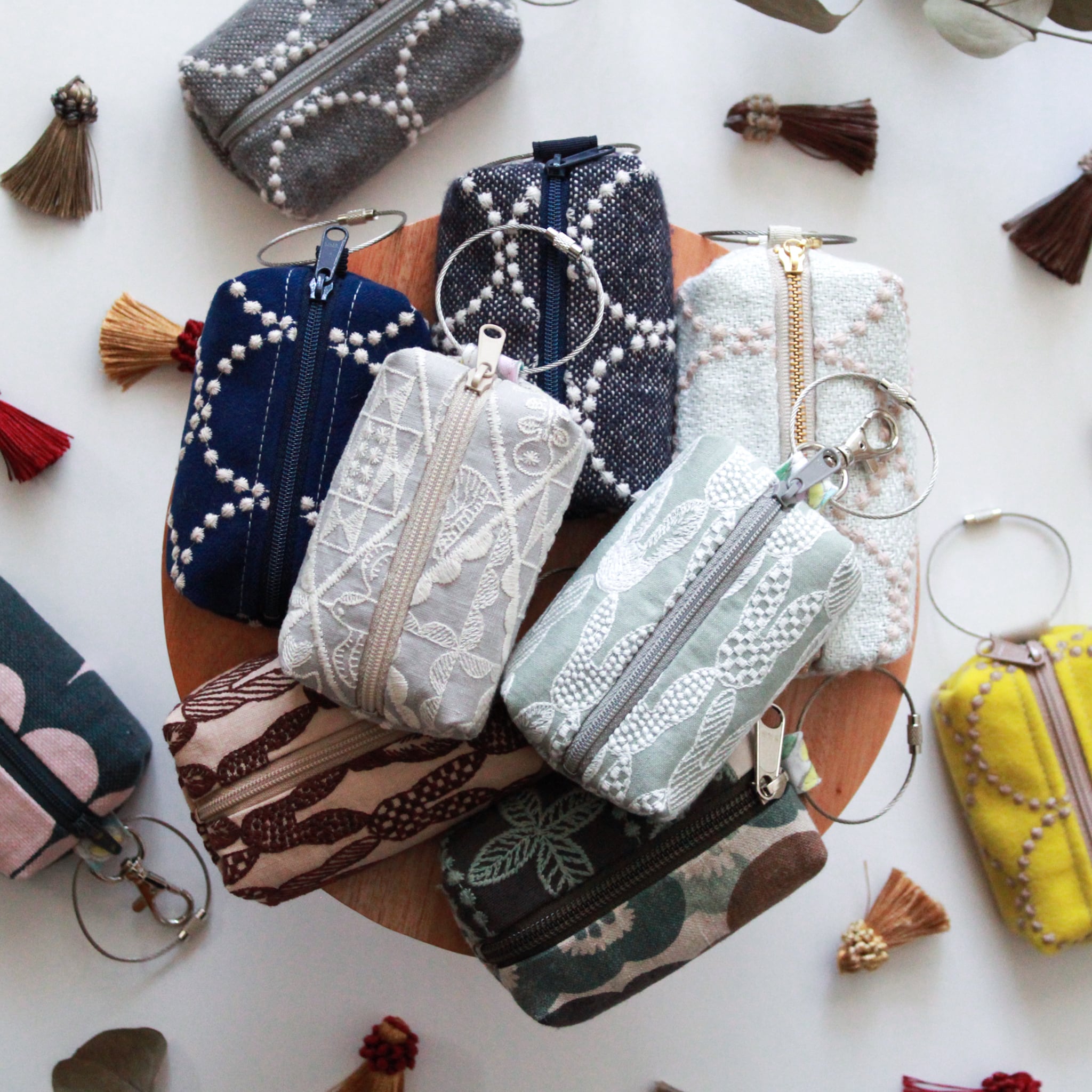 バッグチャームポーチ