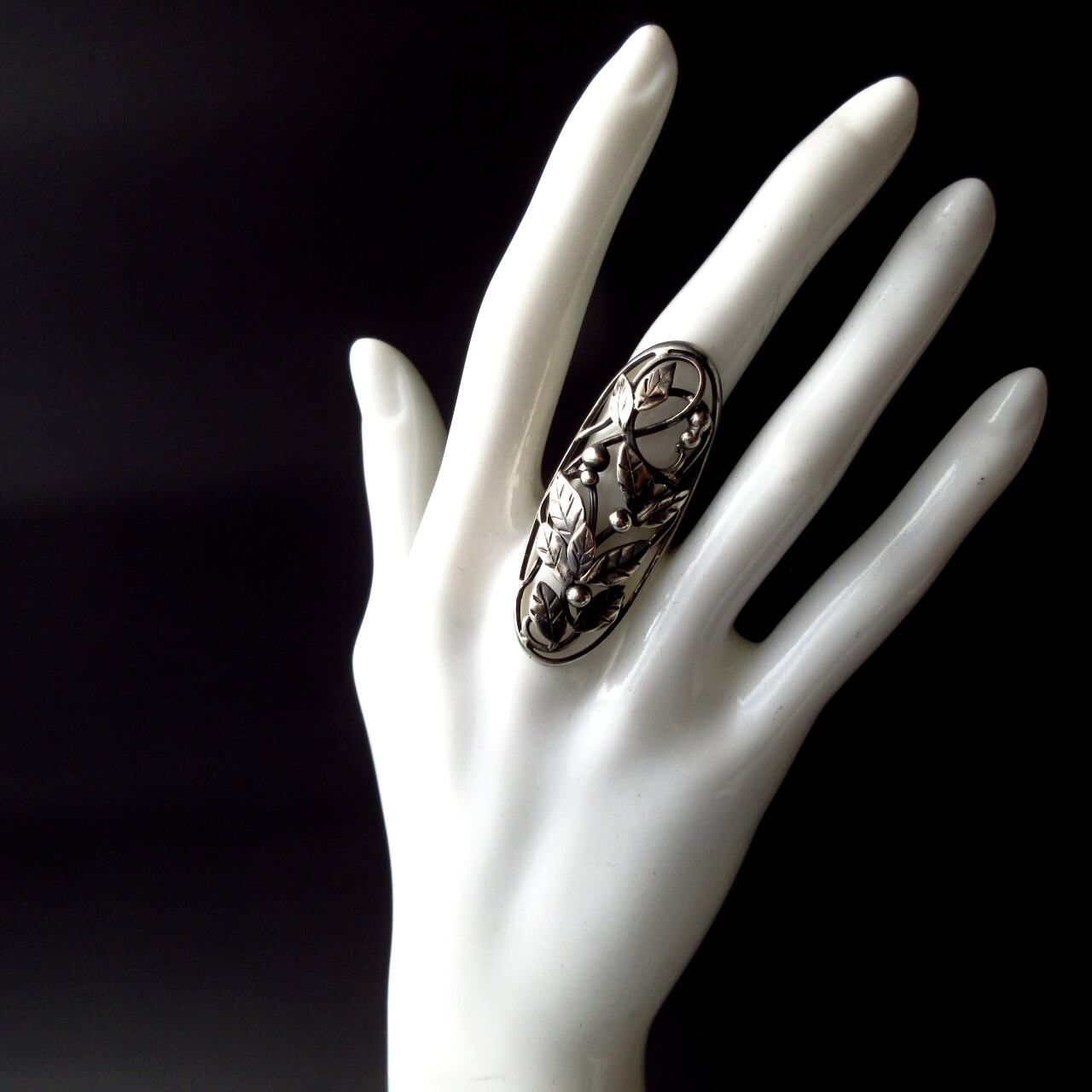 葉のモチーフ・シルバーリング 【万葉】 | 【彫金】クラフトジュエリーBeen
