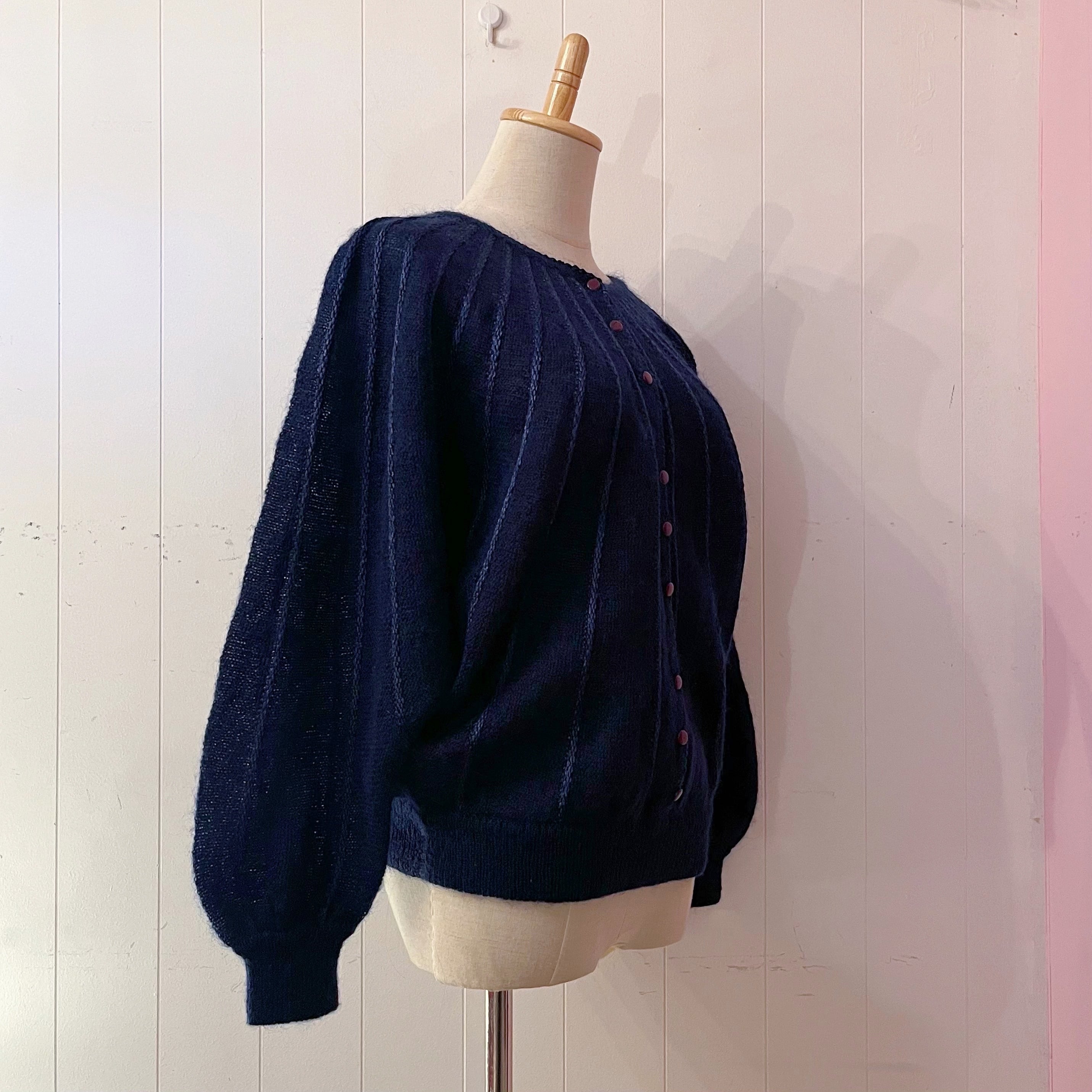 blue radial pattern knit sweater