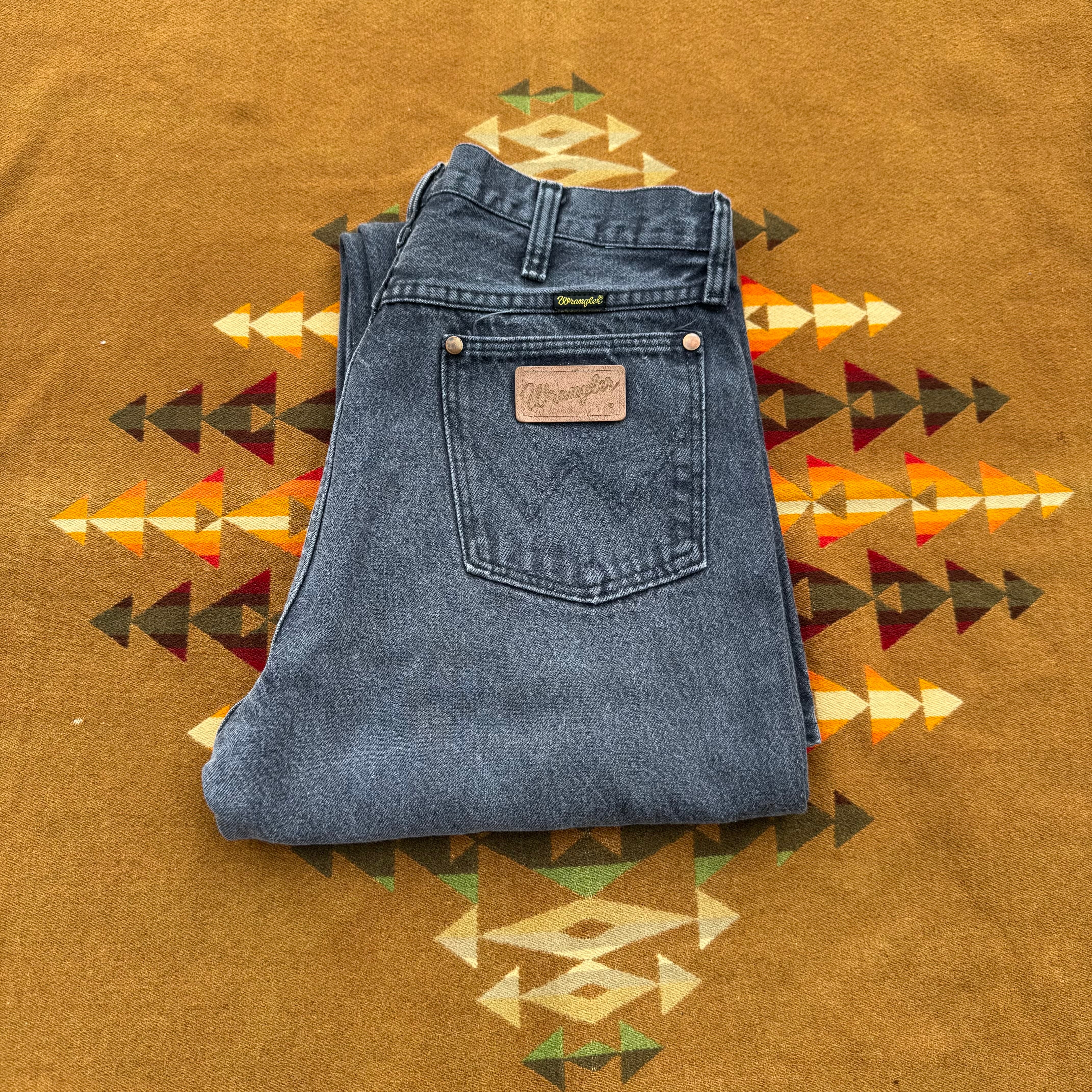 "Wrangler 13MWZ PB" Black jeans made in USA/W33