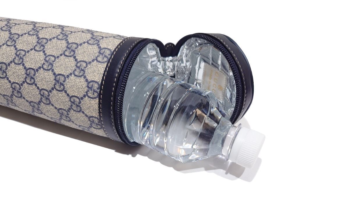 未使用品 GUCCI グッチ ボトルカバー ボトルケース GGスプリーム