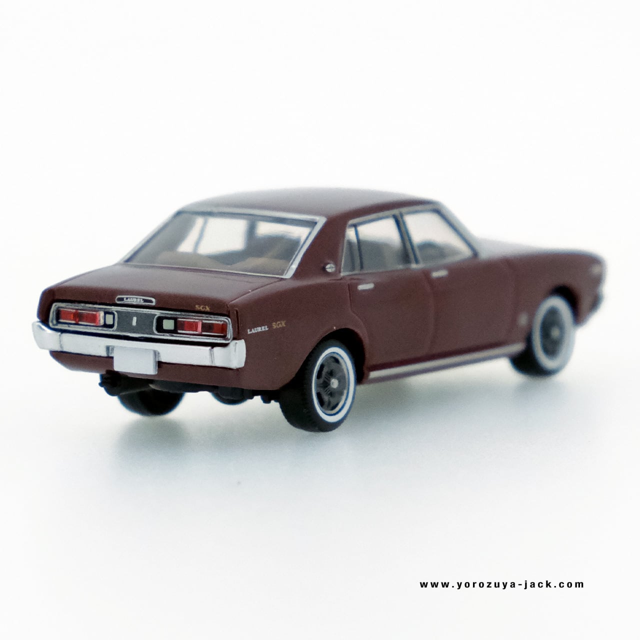 トミカリミテッドヴィンテージネオ LV-N53a ニッサン ローレル 2000
