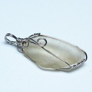 リビアングラス ペンダント 一点物 メール便可 112-13605