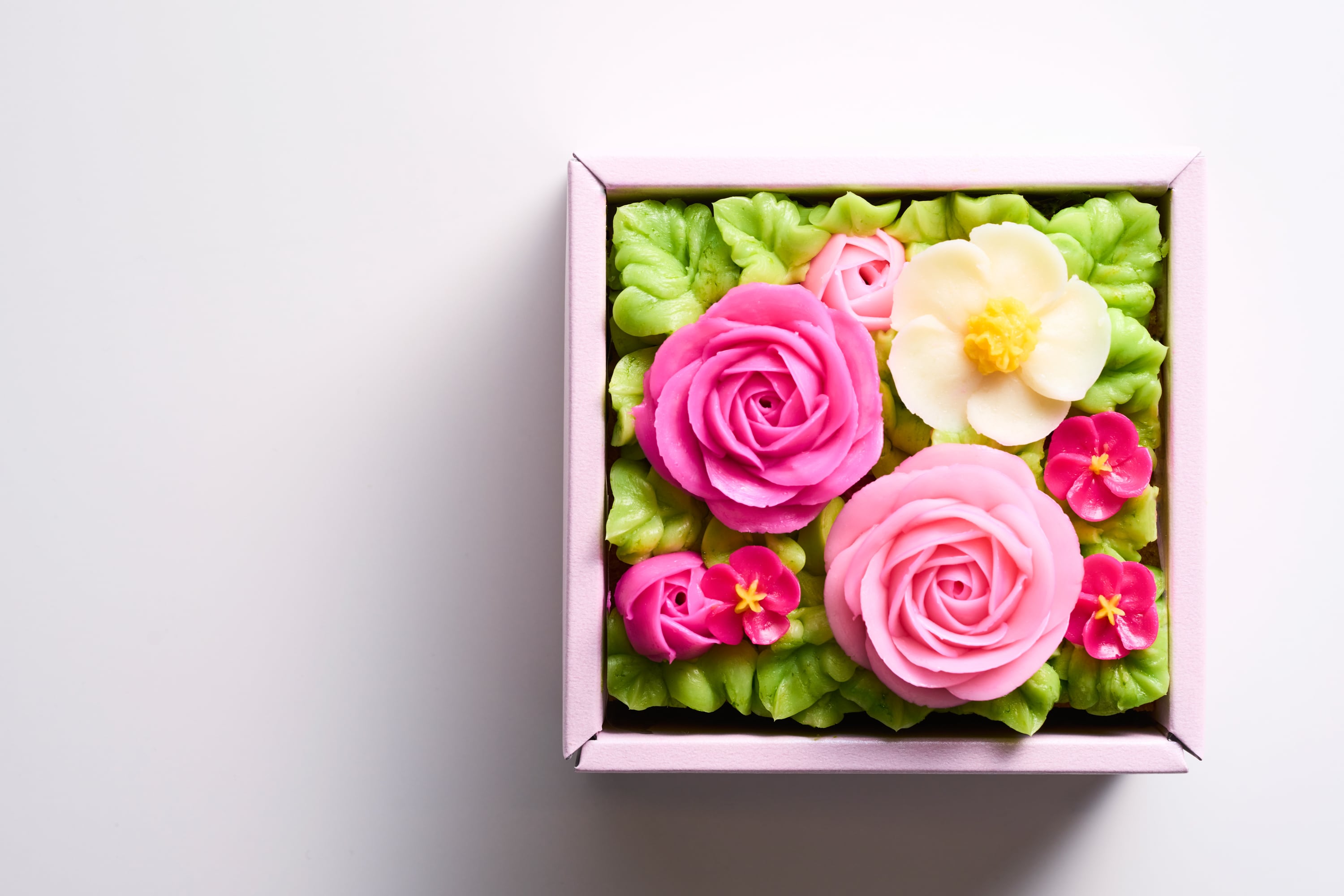 食べられるお花のミニボックスフラワーケーキPeach Pink＜ミニサイズ