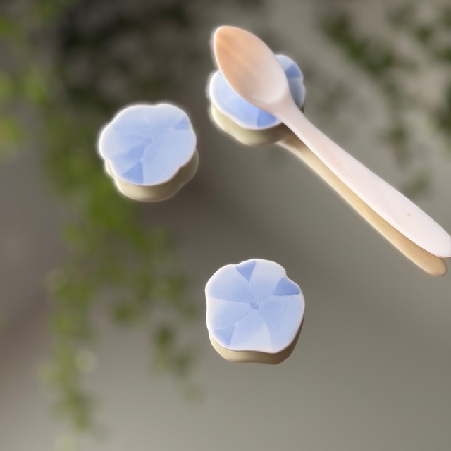 【加藤真雪】 ハス葉 箸置き 水色