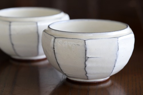 粉引削ぎ　丸小鉢（平型）直径１０センチ　雅山窯・中島正雄　美濃焼　※在庫限り