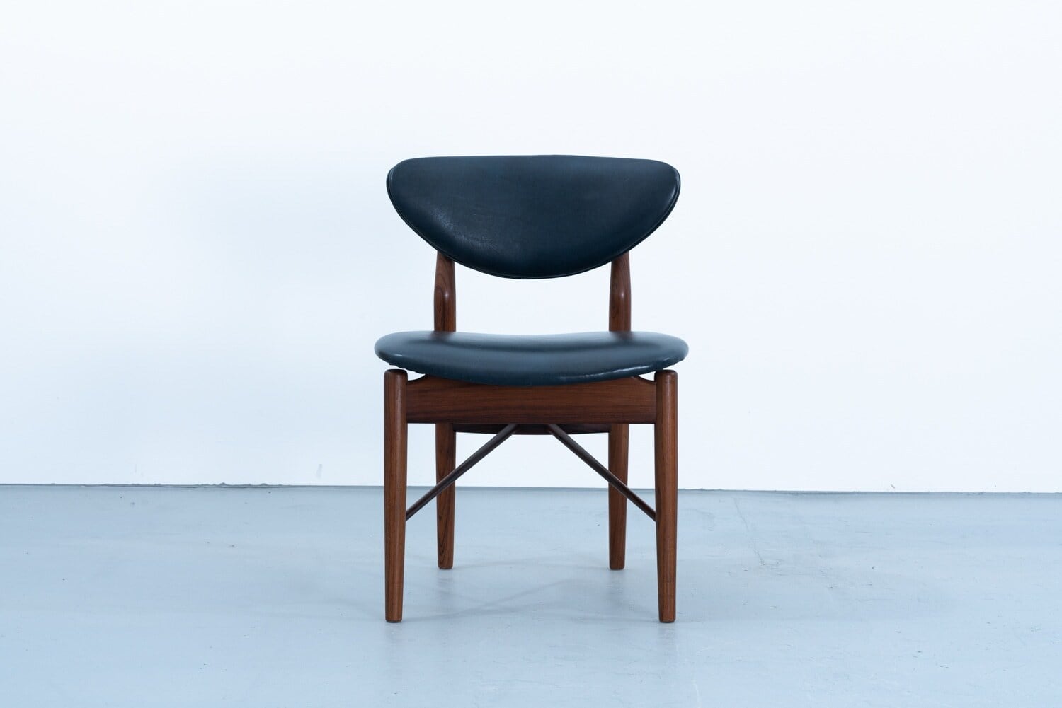 Finn Juhl | フィン ユール | kaikki gallery | 北欧ヴィンテージ家具
