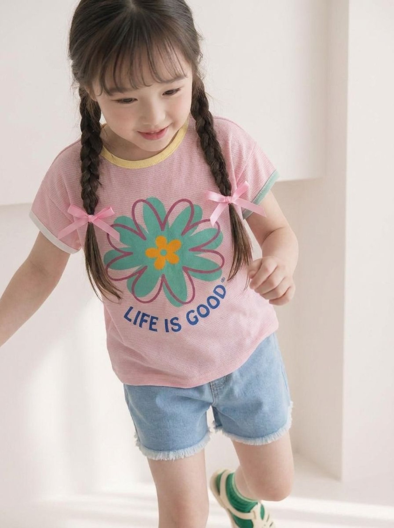 [Orangemom] Triple floral color block T-shirt / [오렌지맘] 삼중꽃배색티셔츠