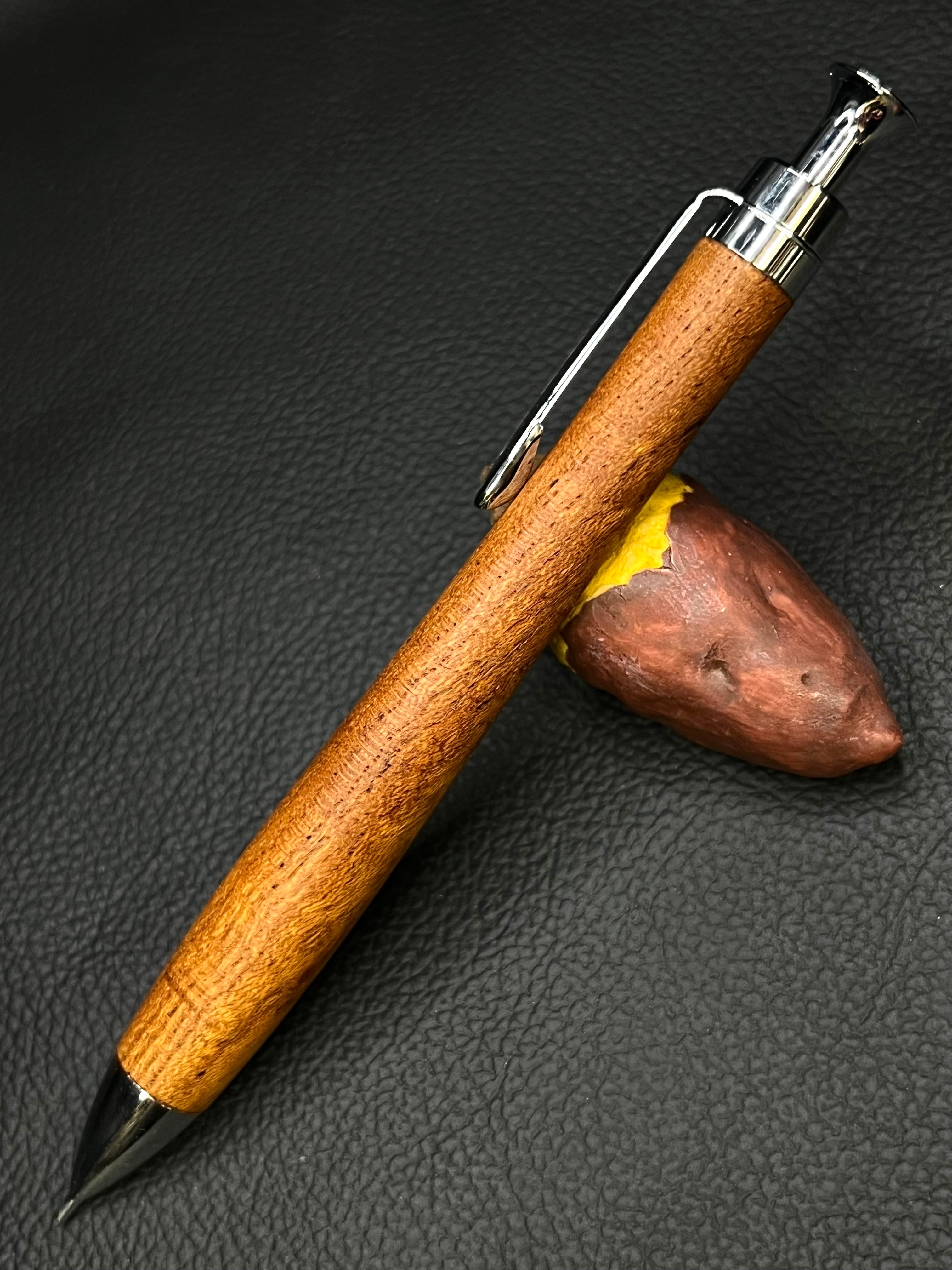 60 欅 ケヤキ 極上玉杢 | こぶた工房 試し書きのみ！工房楔 欅 極上