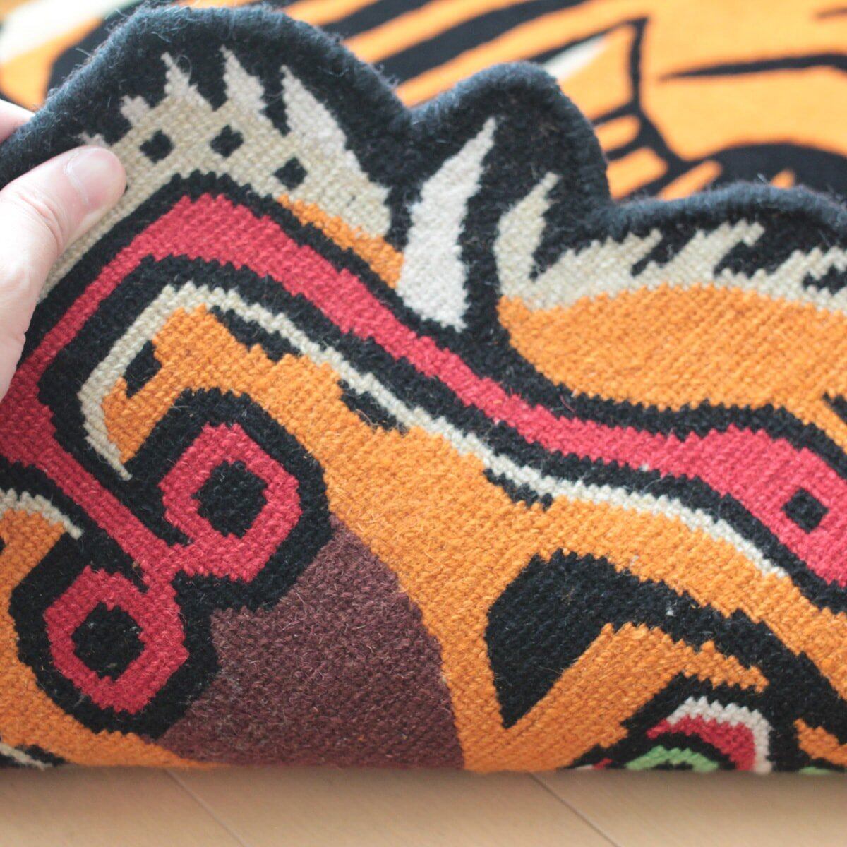 チベタン絨毯 ネパール絨毯 ハンドメイド ラグ - カーペット